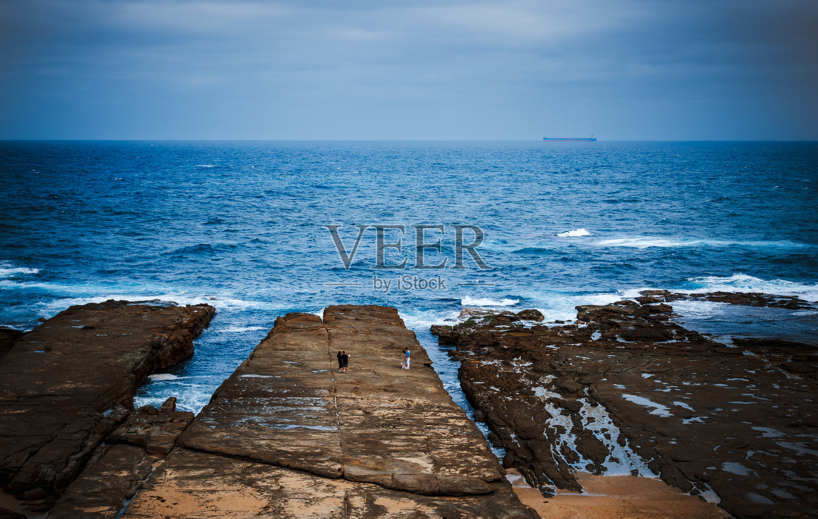 诺拉海头灯塔于1901年至1903年间专门建造，旨在保护往返悉尼和纽卡斯尔的船只，确保重要货物和乘客的安全。照片摄影图片