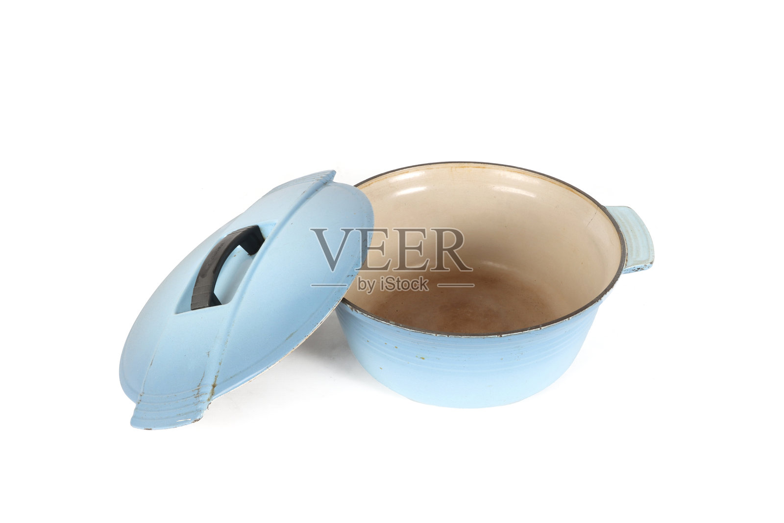 空的旧盘子，盖子敞开着照片摄影图片