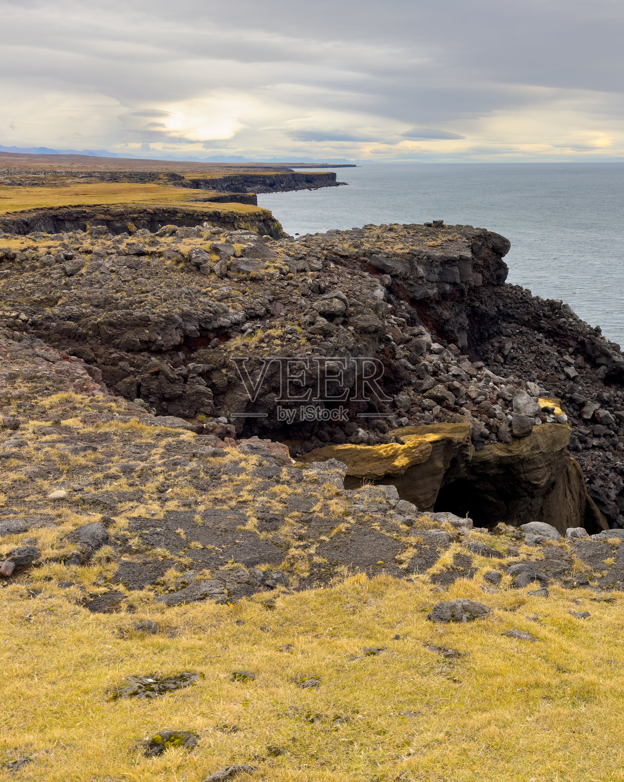 冰岛的黑沙滩照片摄影图片
