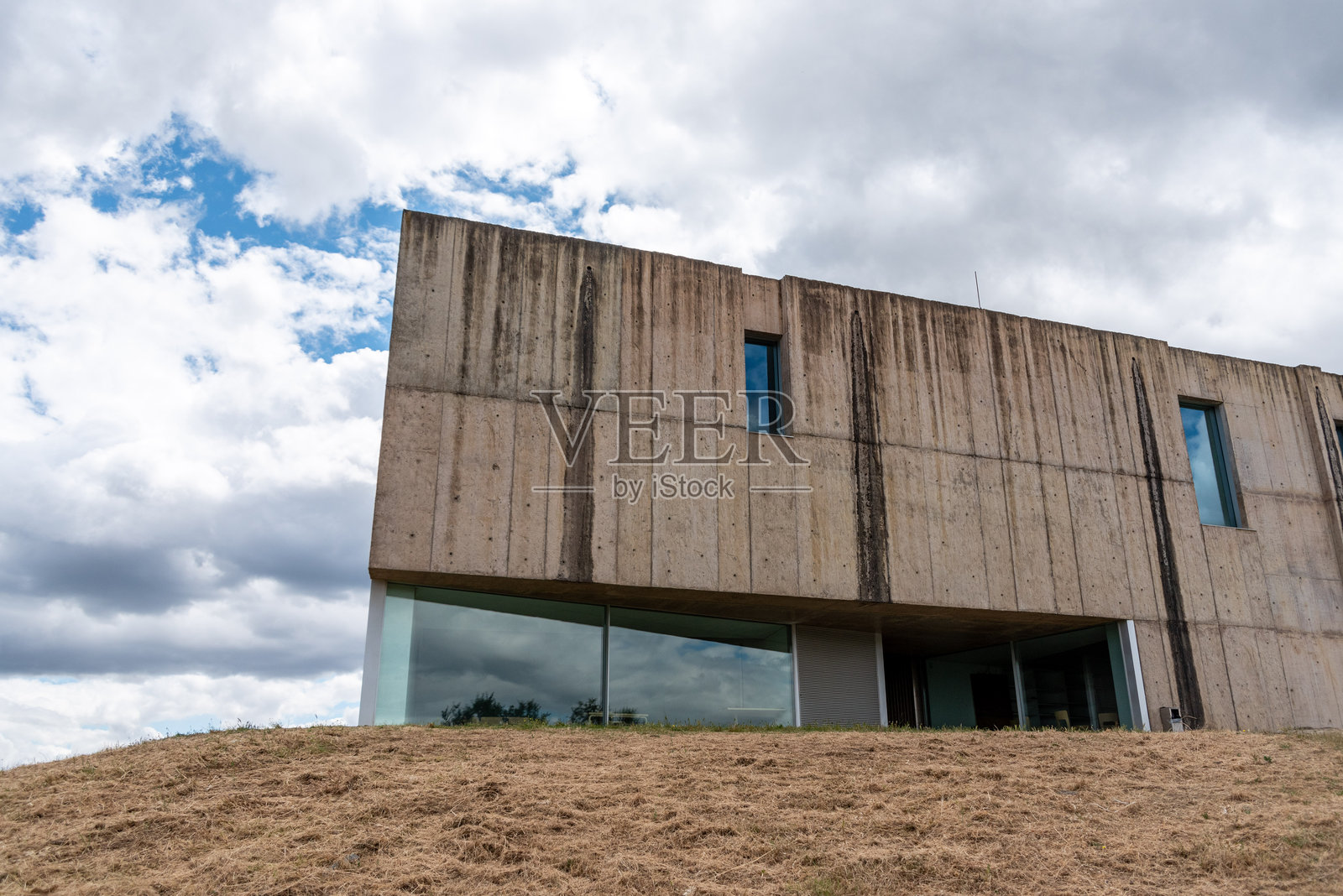 由建筑师卡米洛·雷贝洛和蒂亚戈·皮门特尔设计的科阿博物馆现代设计照片摄影图片