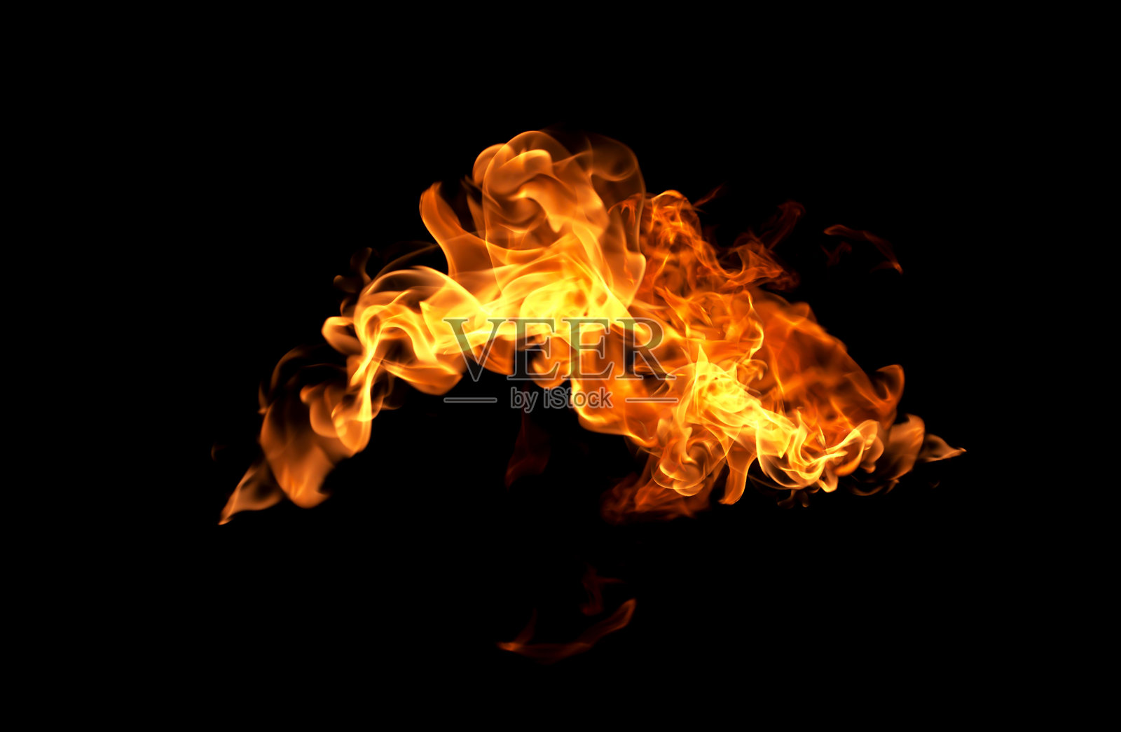 黑色背景上的火焰照片摄影图片