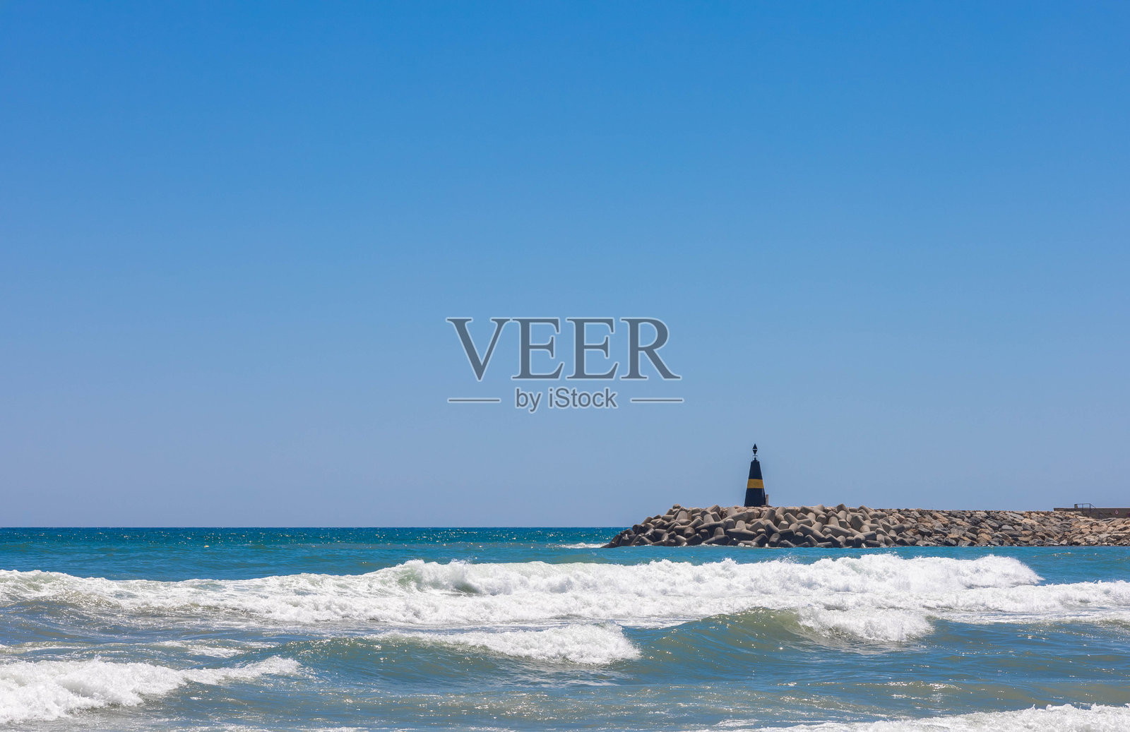 贝纳尔马德纳的码头景观照片摄影图片