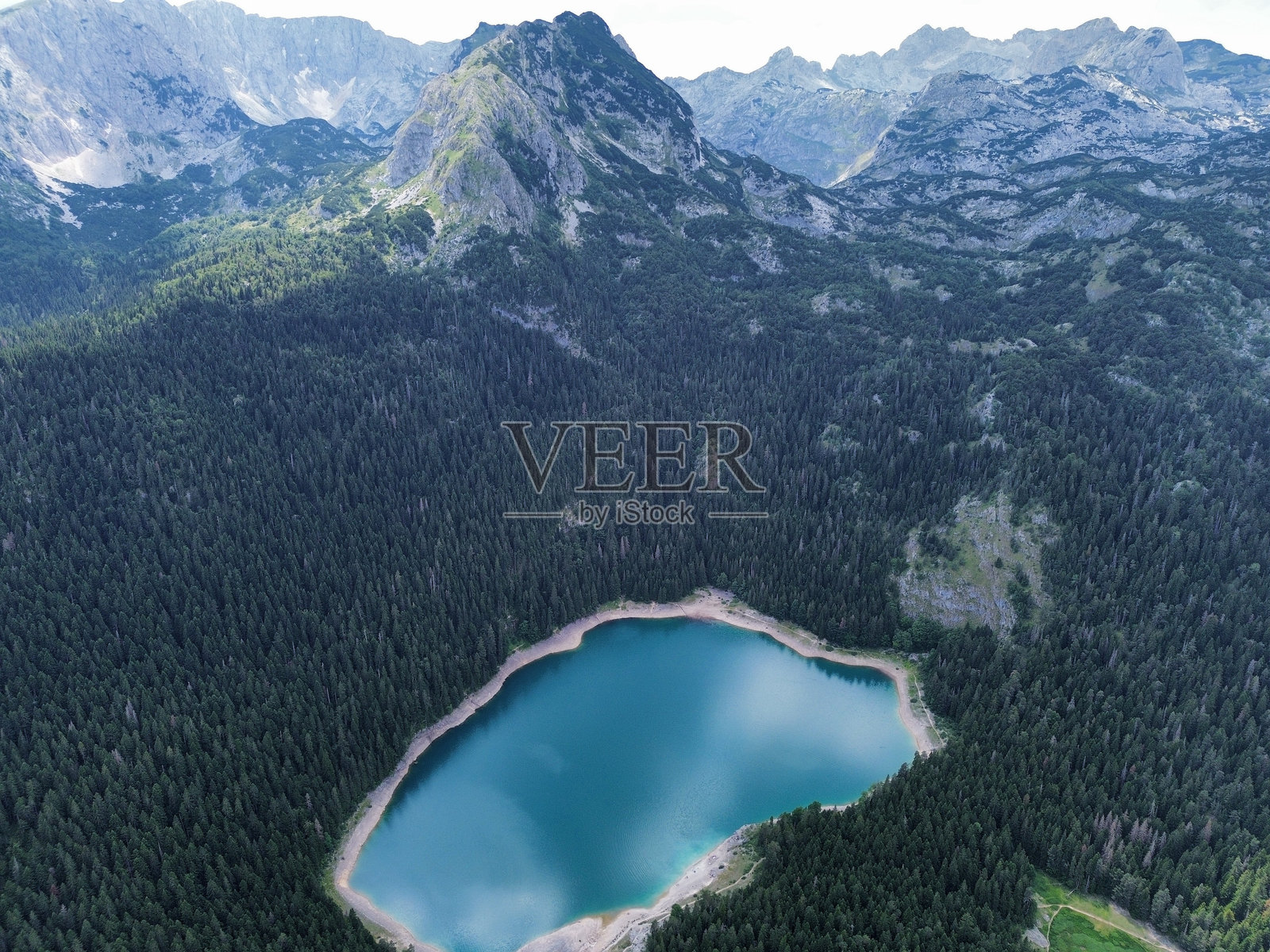 黑湖，黑山照片摄影图片