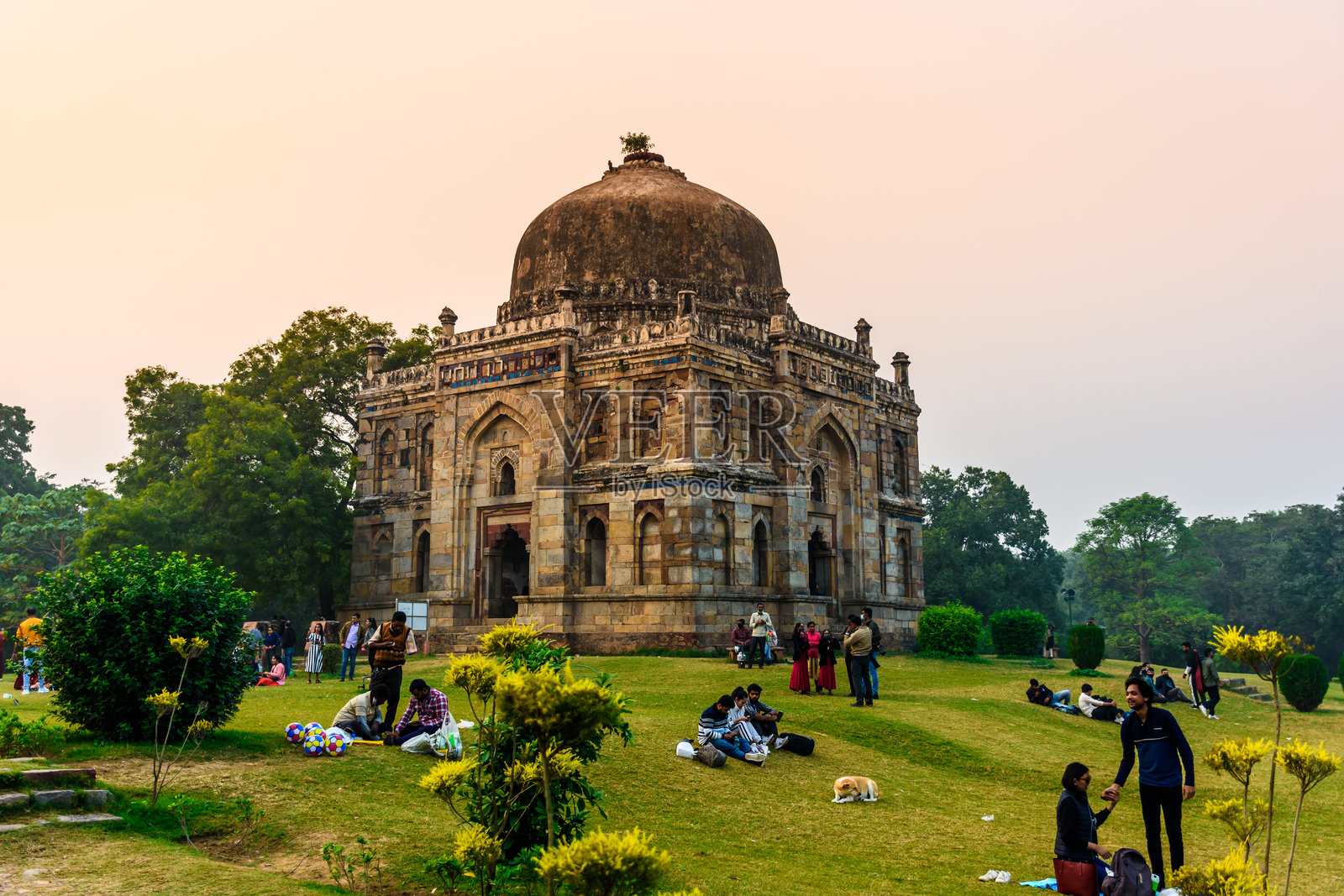 新德里曾称为阿齐姆花园的桑德苗圃照片摄影图片