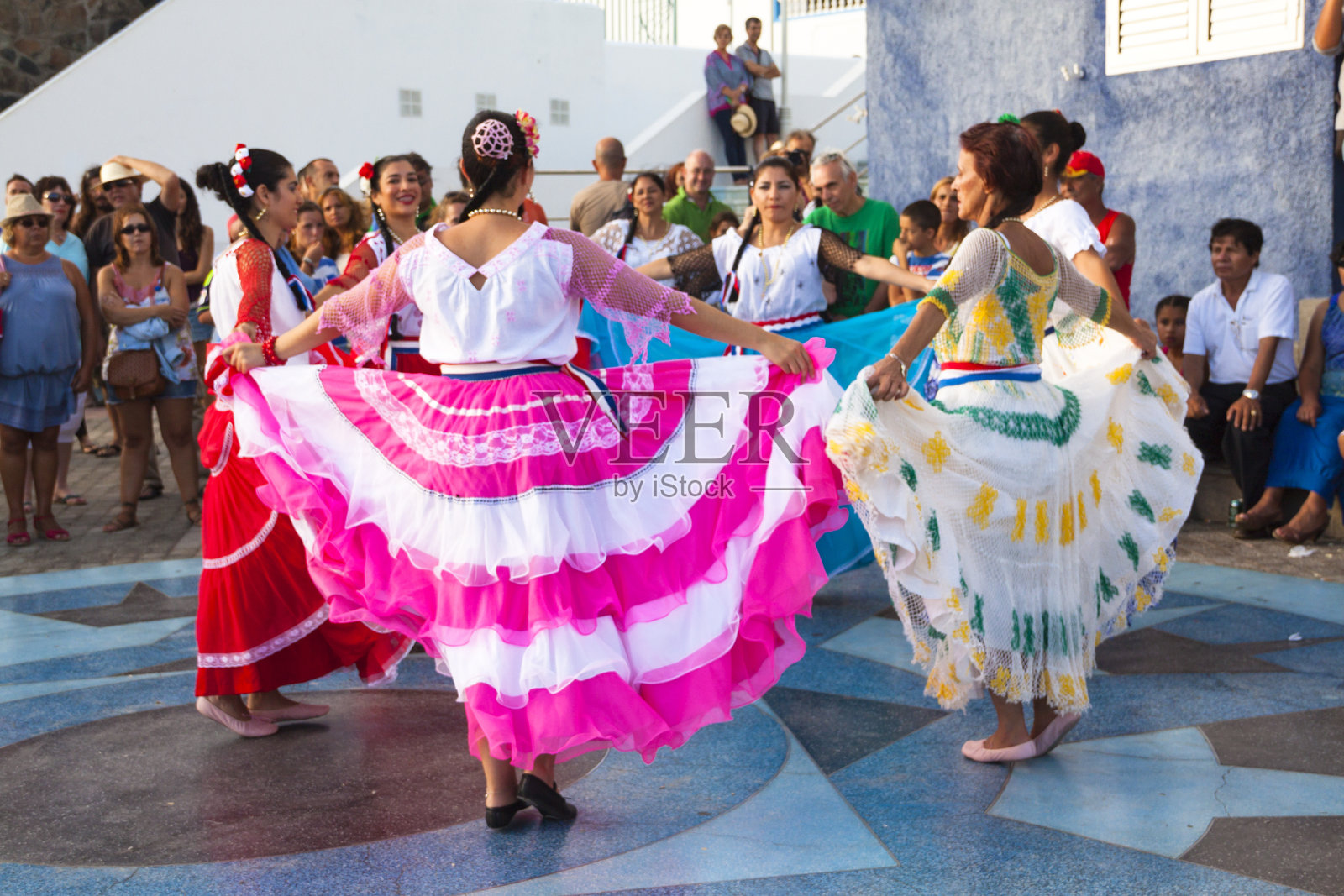在比奥阿盖特的传统舞蹈展览照片摄影图片