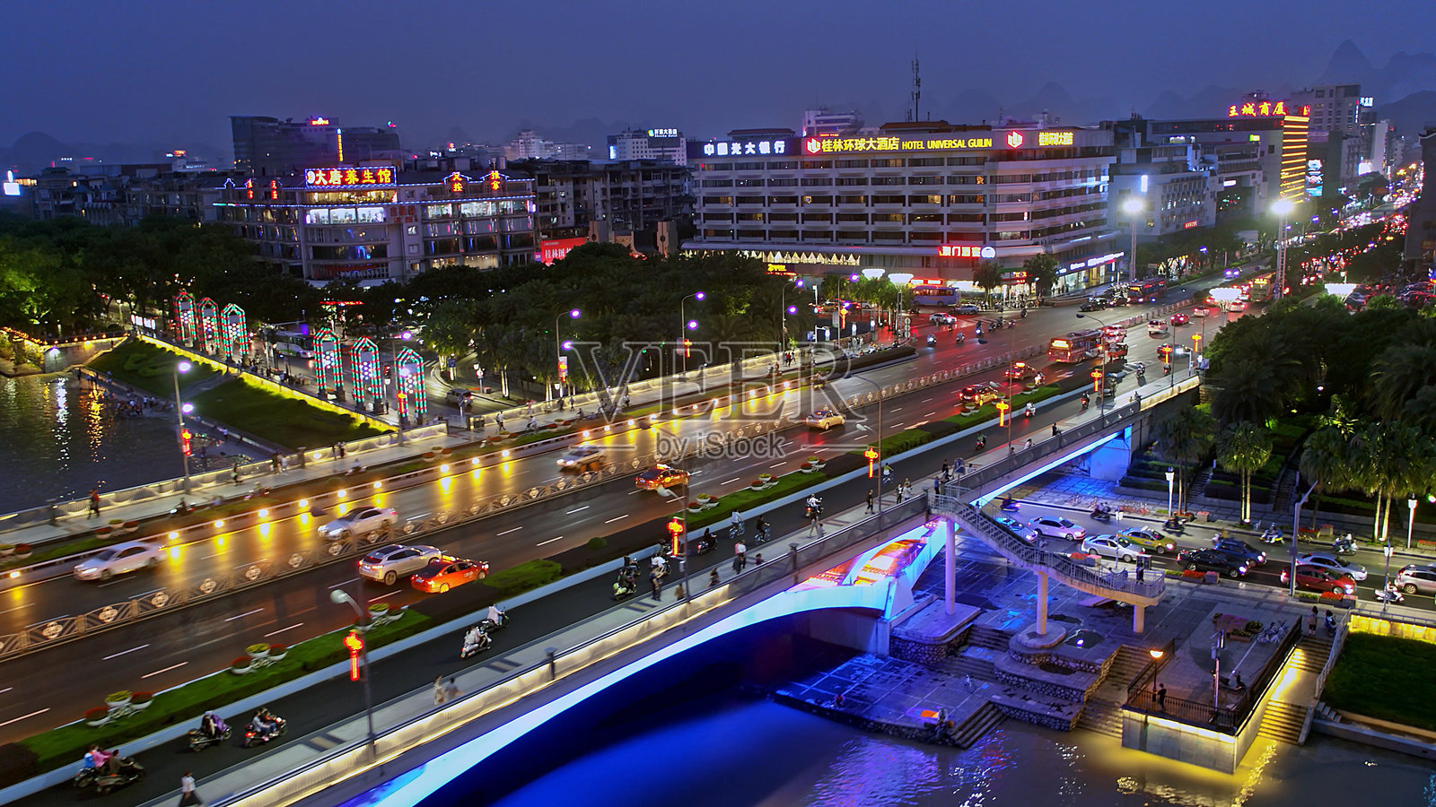 桂林市风景，桂林解放桥，桂林喀斯特，漓江，桂林，广西，中国，亚洲。照片摄影图片