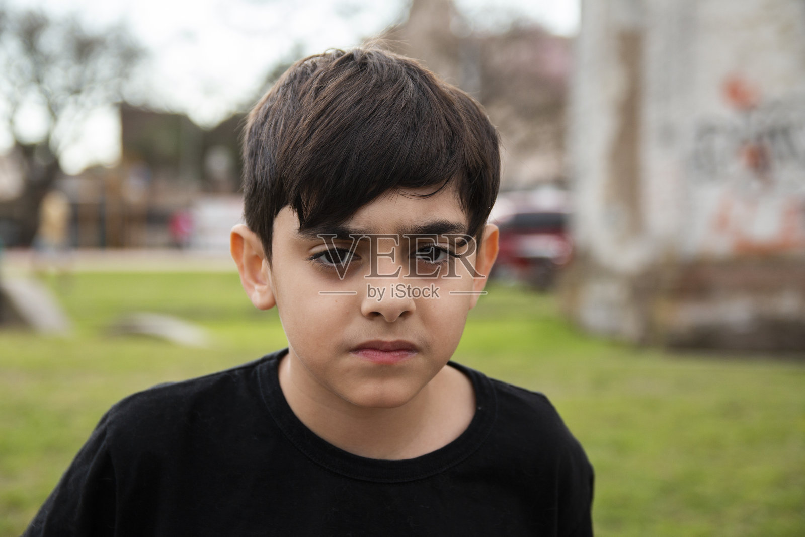 男孩的肖像照片摄影图片