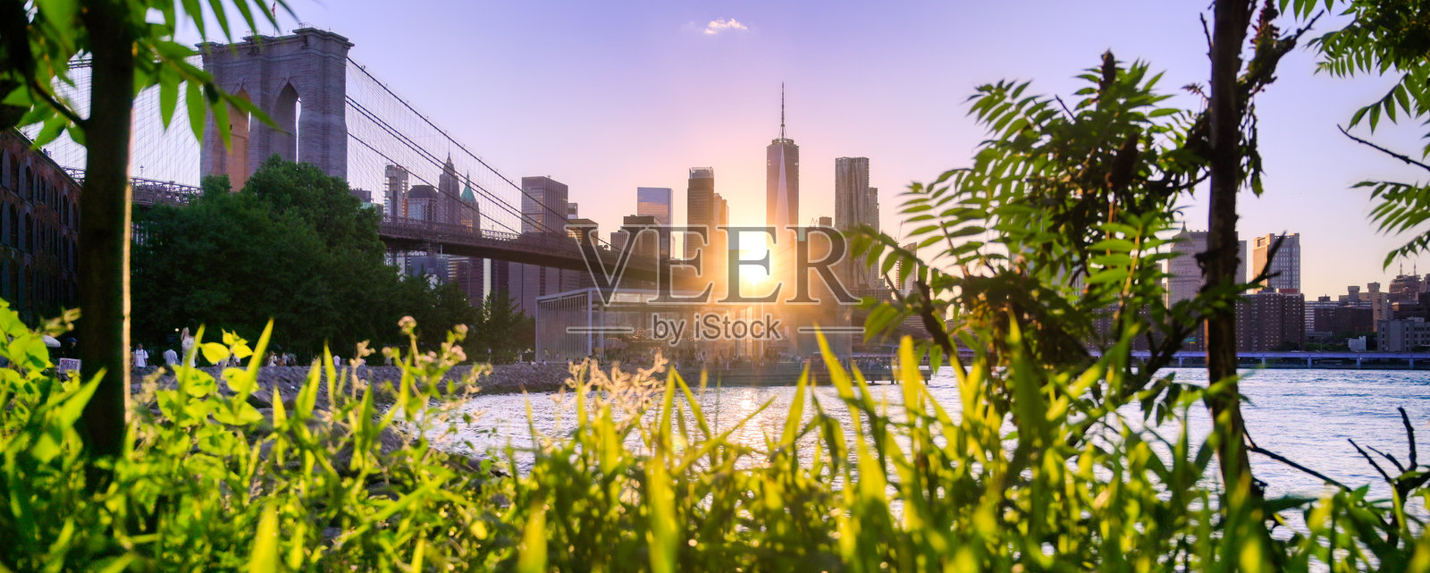 布鲁克林的纽约市天际线照片摄影图片