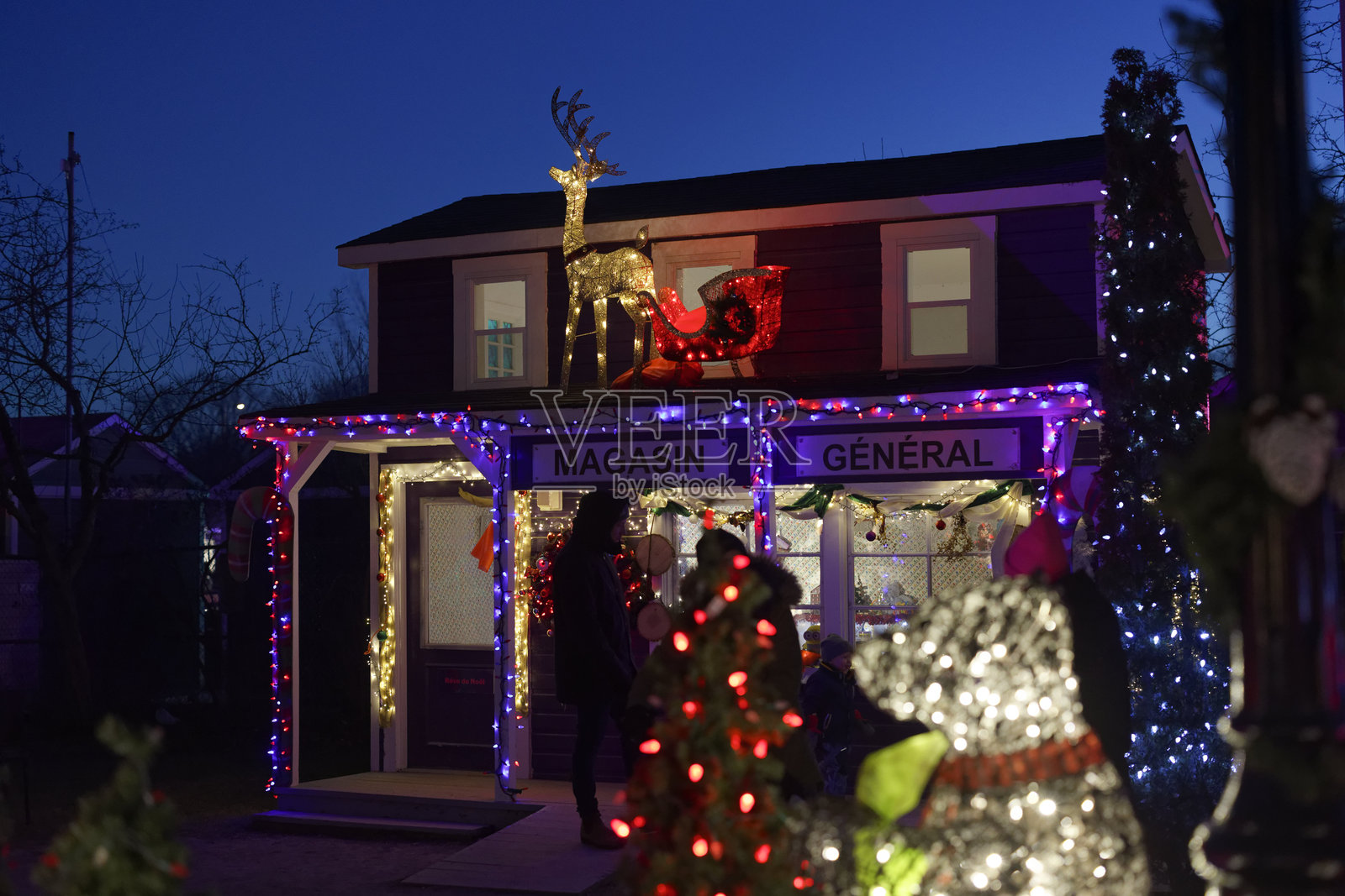 2023年拉瓦尔圣诞市场照片摄影图片