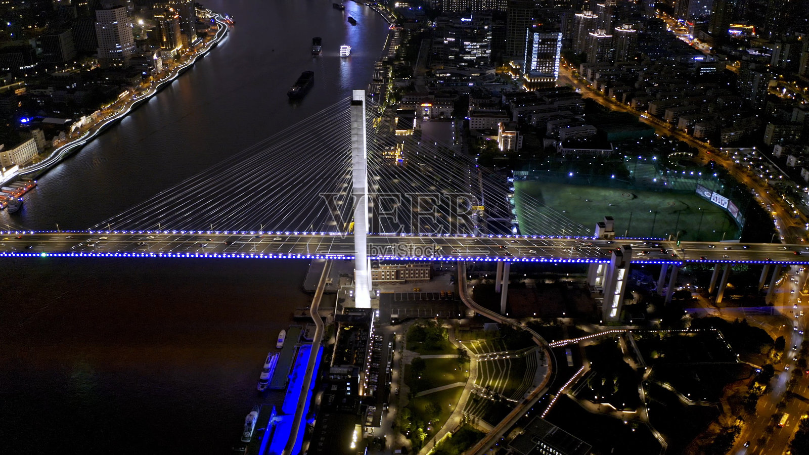 南浦大桥、黄浦江、上海，中国，亚洲的航拍摄影。照片摄影图片