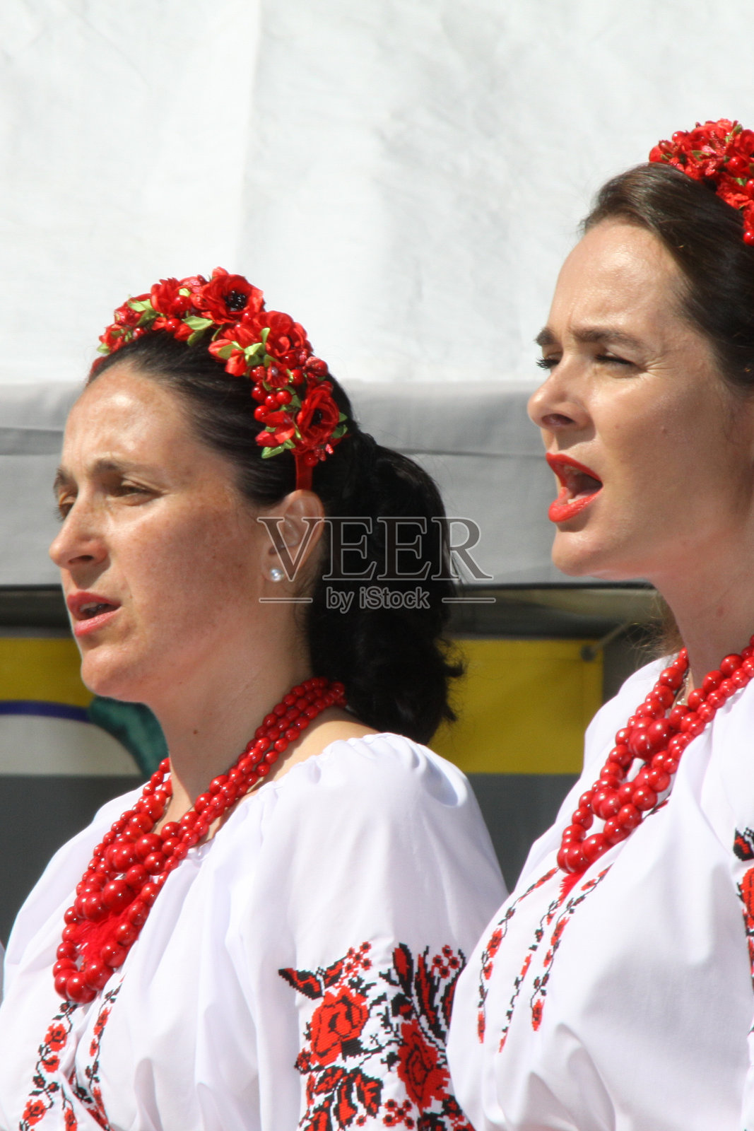 德国北莱茵-威斯特法伦州帕德博恩,2024年9月1日,乌克兰合唱团演唱照片摄影图片