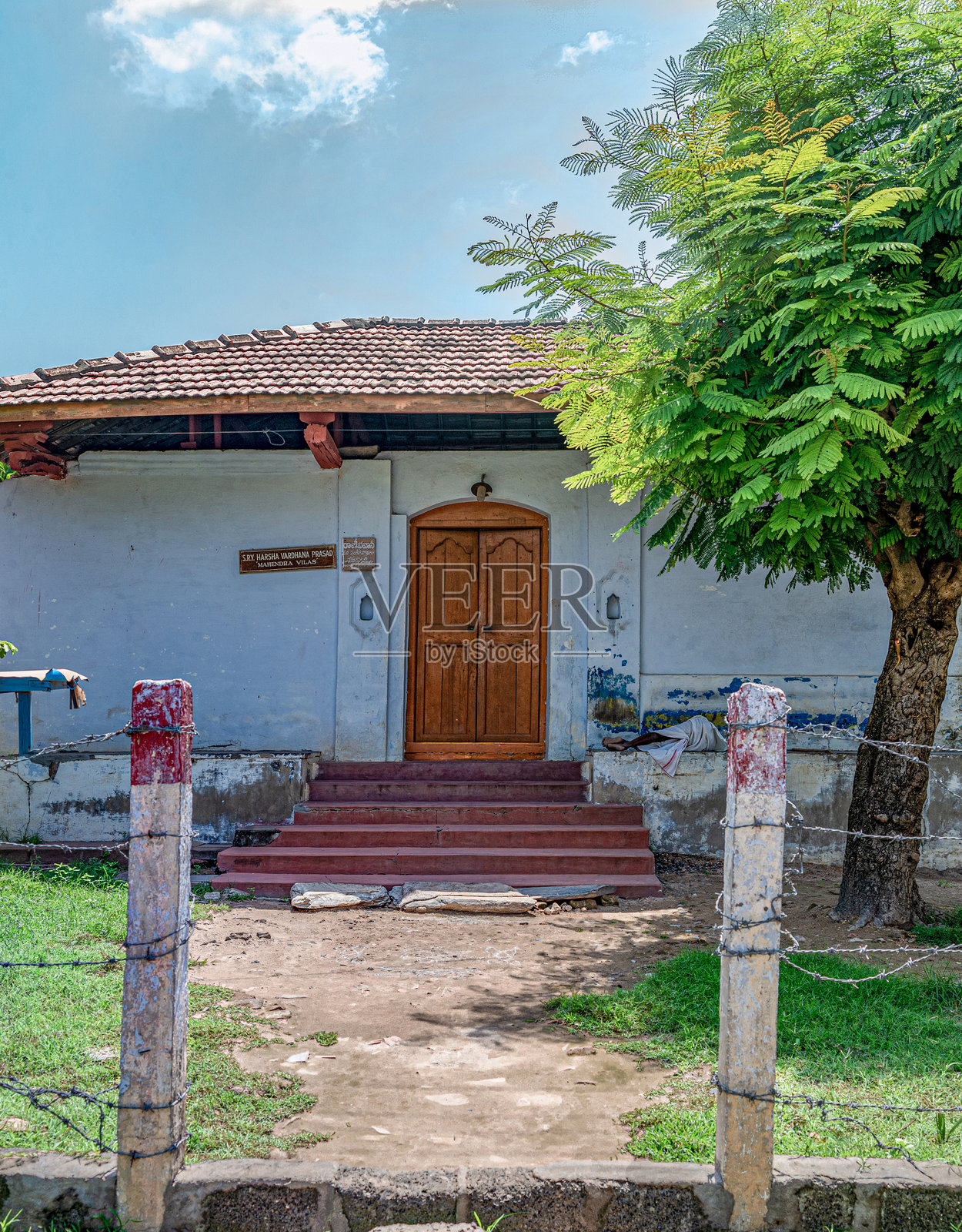 老旧住宅建筑照片摄影图片