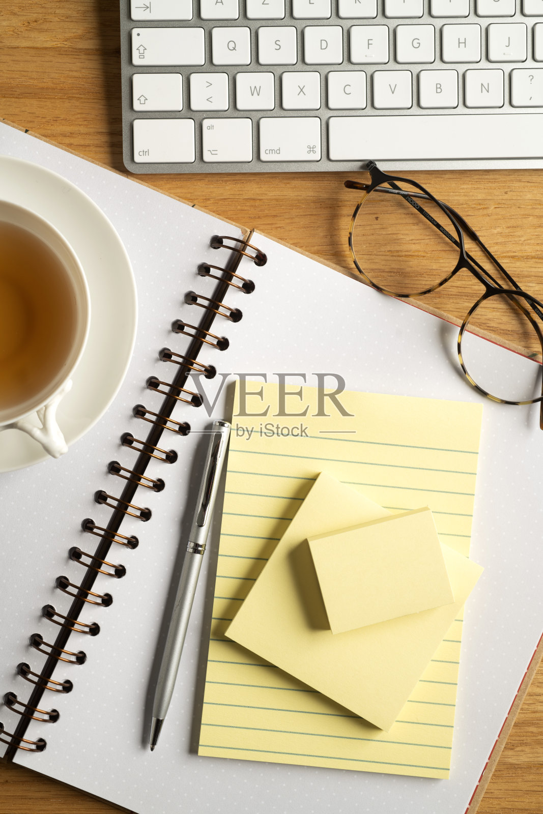 提醒便条。照片摄影图片