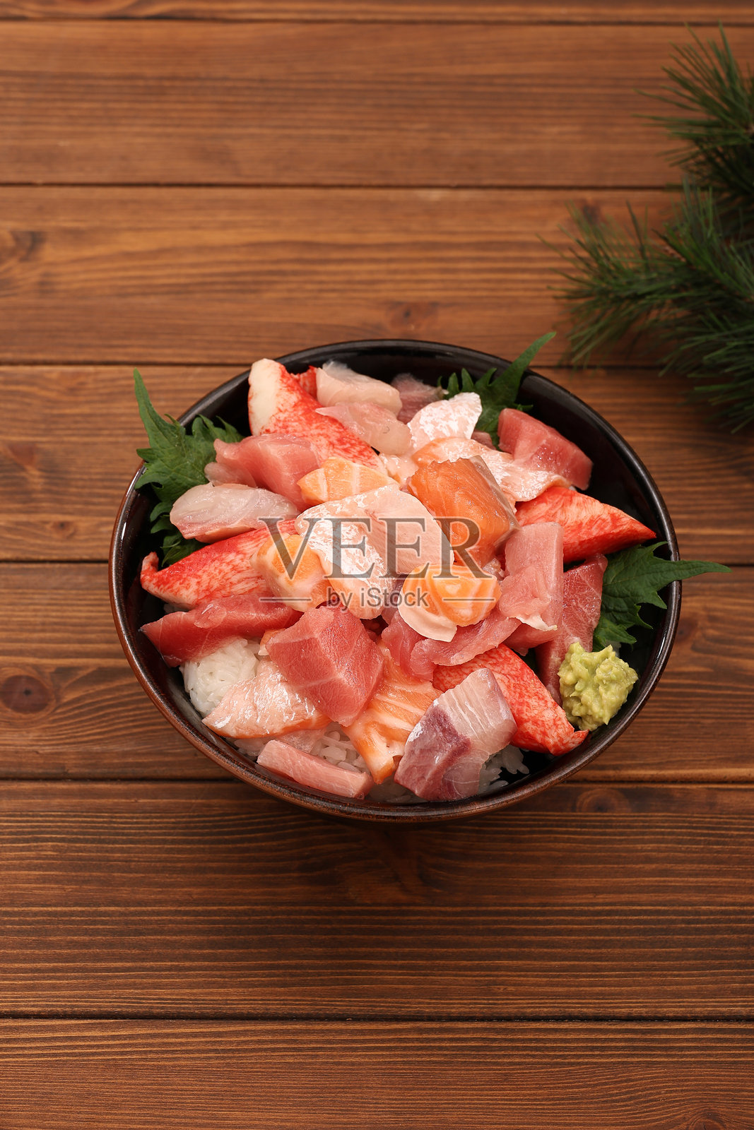 新鲜海鲜丼日式料理照片摄影图片