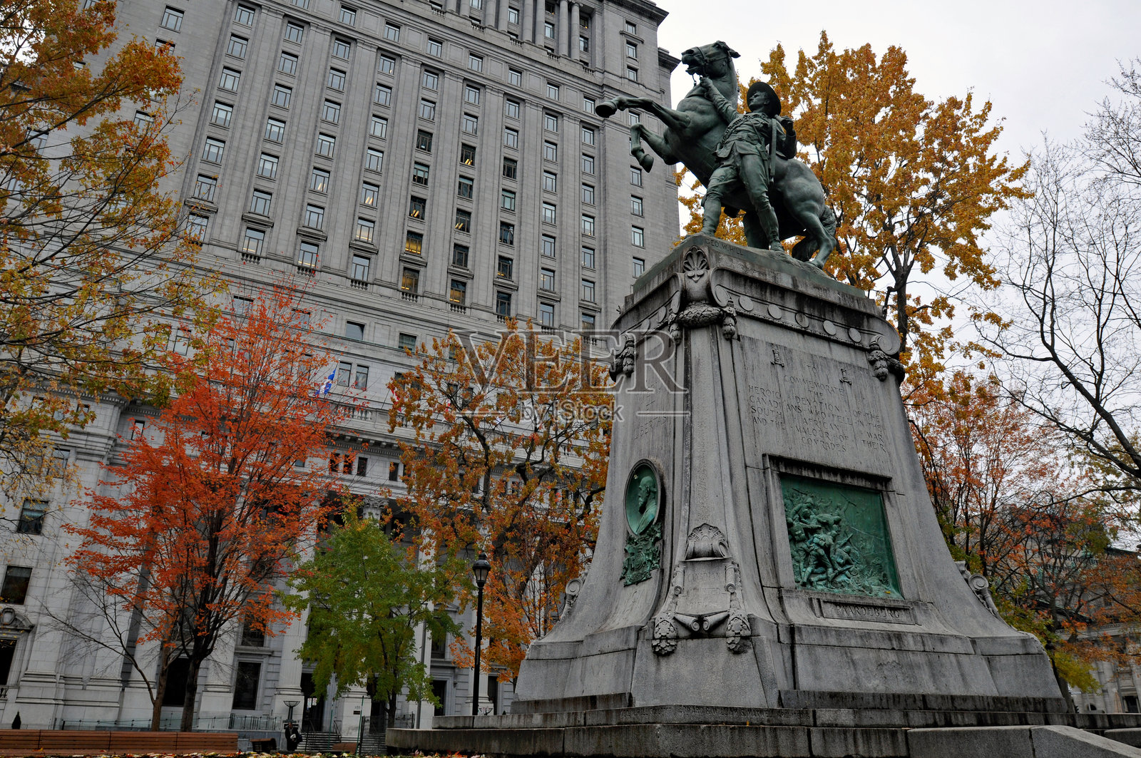 蒙特利尔多切斯特广场的布尔战争纪念碑照片摄影图片