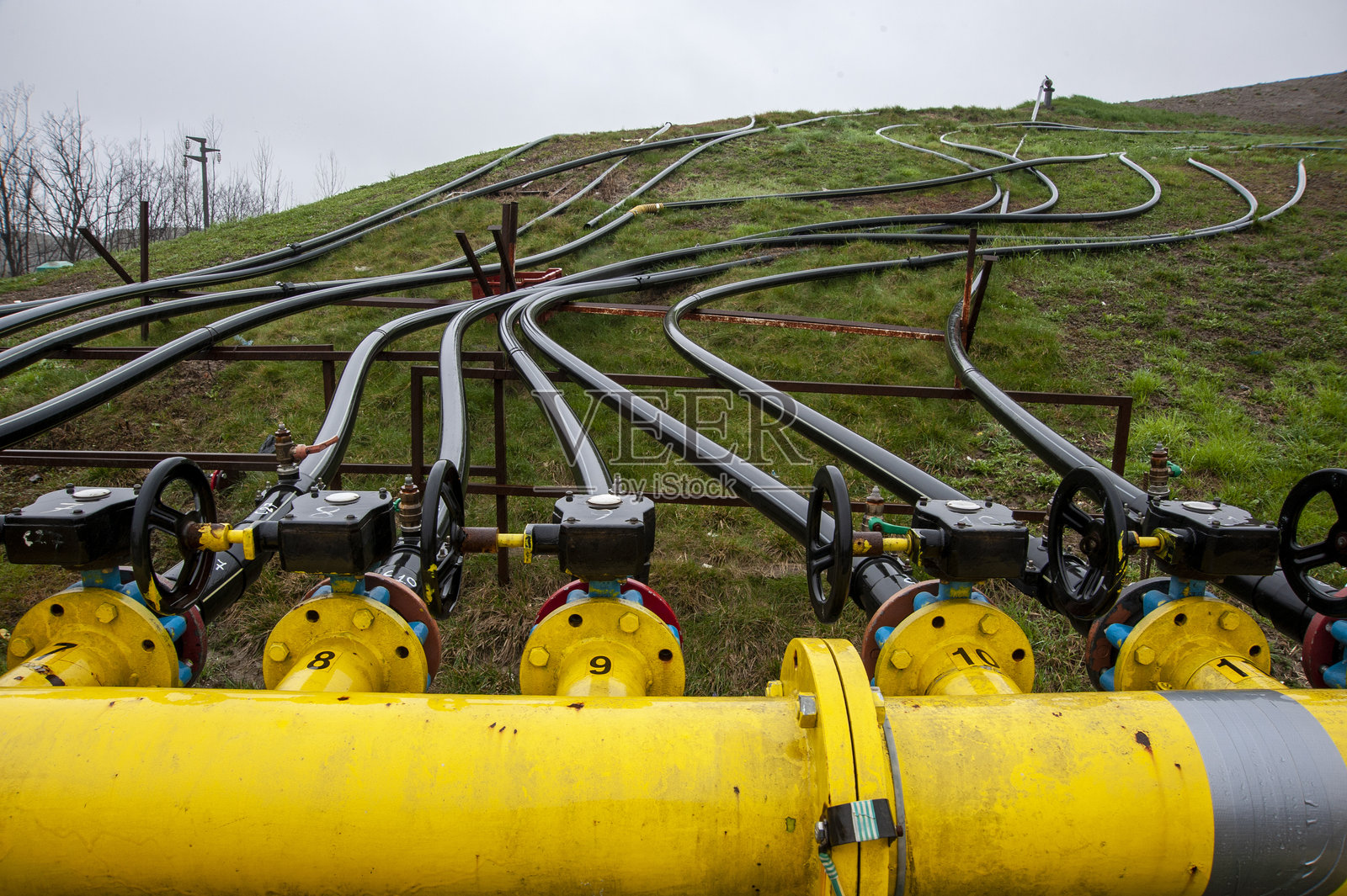 天然气，天然气管道。生产和分配管道。照片摄影图片