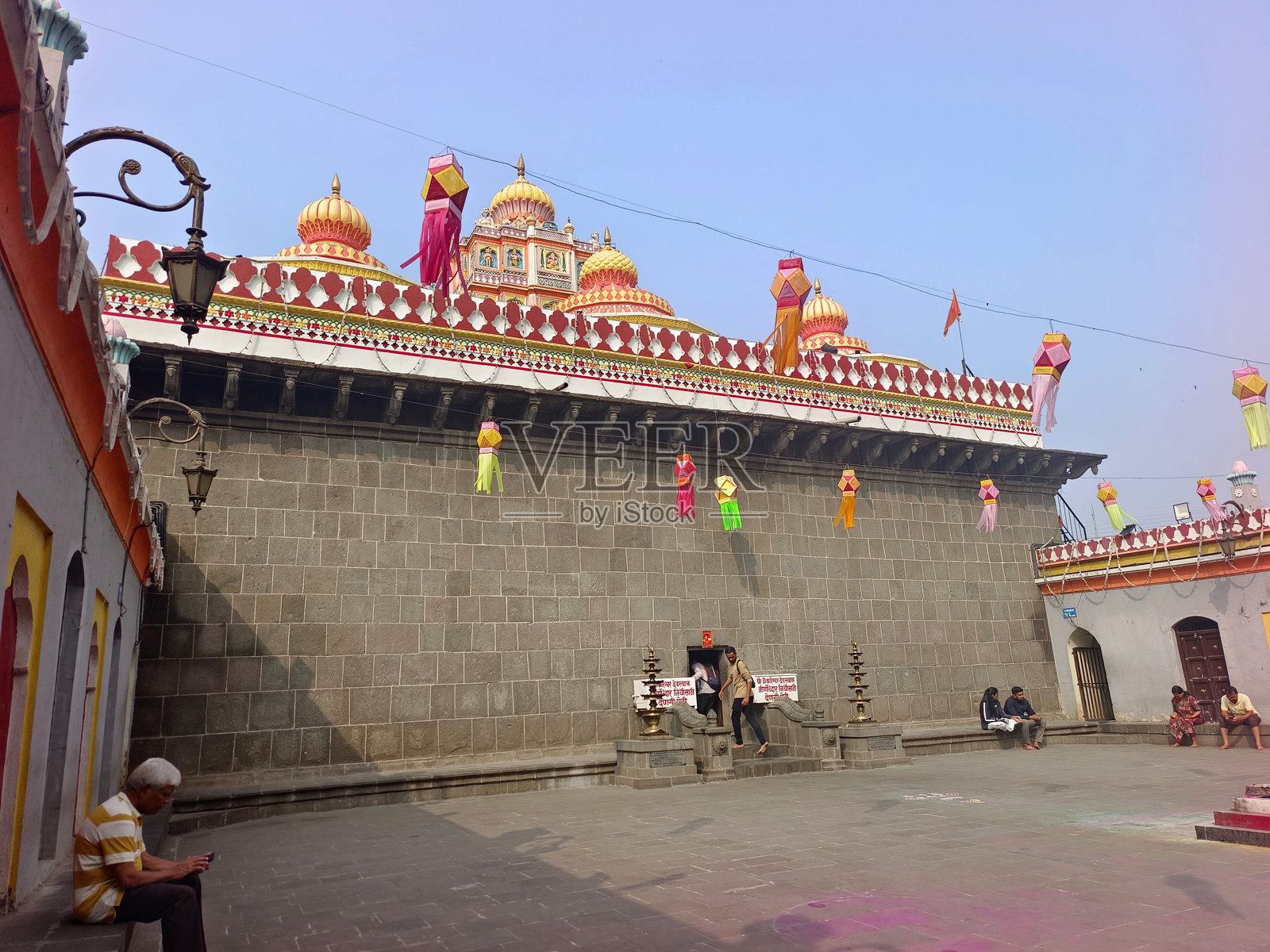 Omkareshwar是历史悠久的湿婆庙,这是浦那市最大的庙宇。照片摄影图片