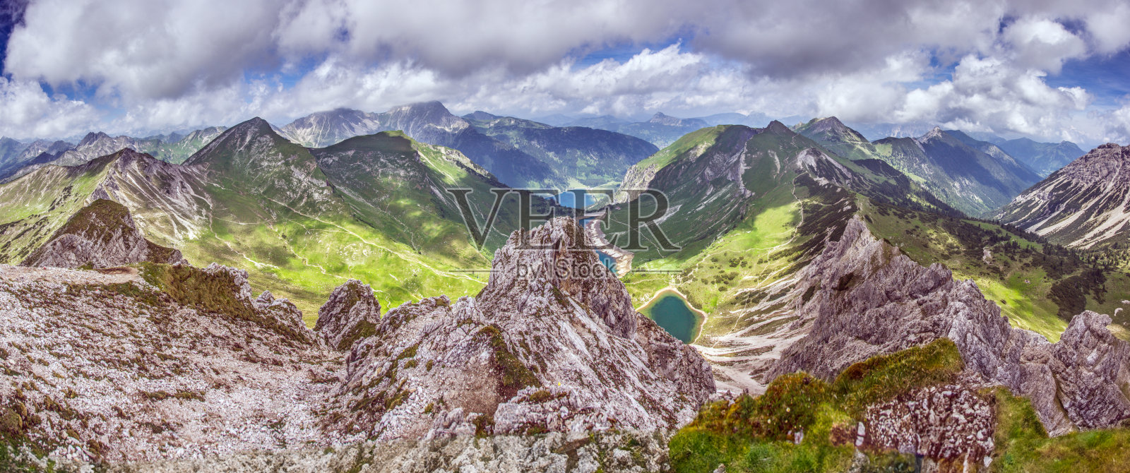 从拉亨斯皮策拍摄的坦海默谷三湖全景图照片摄影图片
