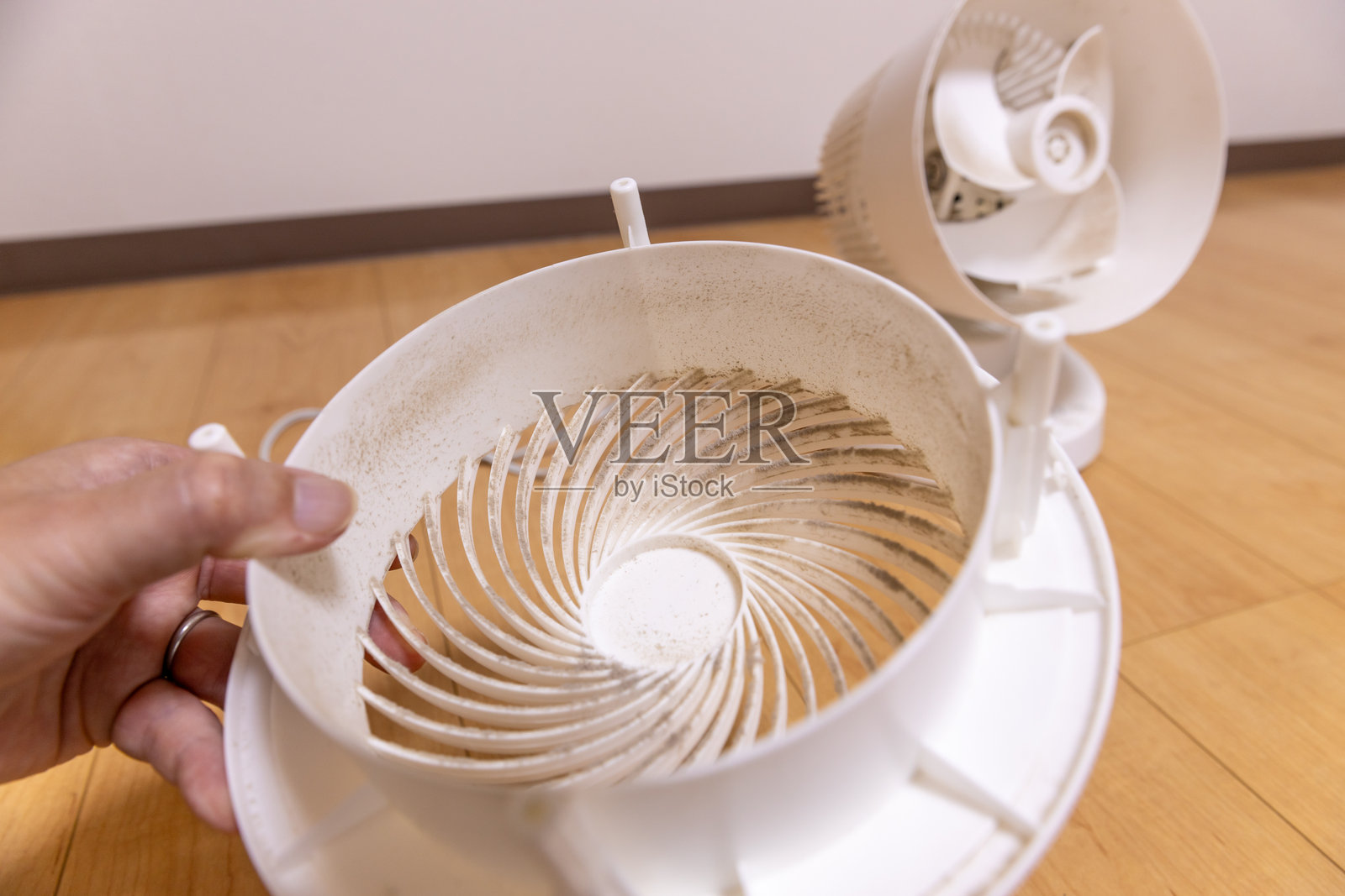 带有灰尘的风扇照片摄影图片