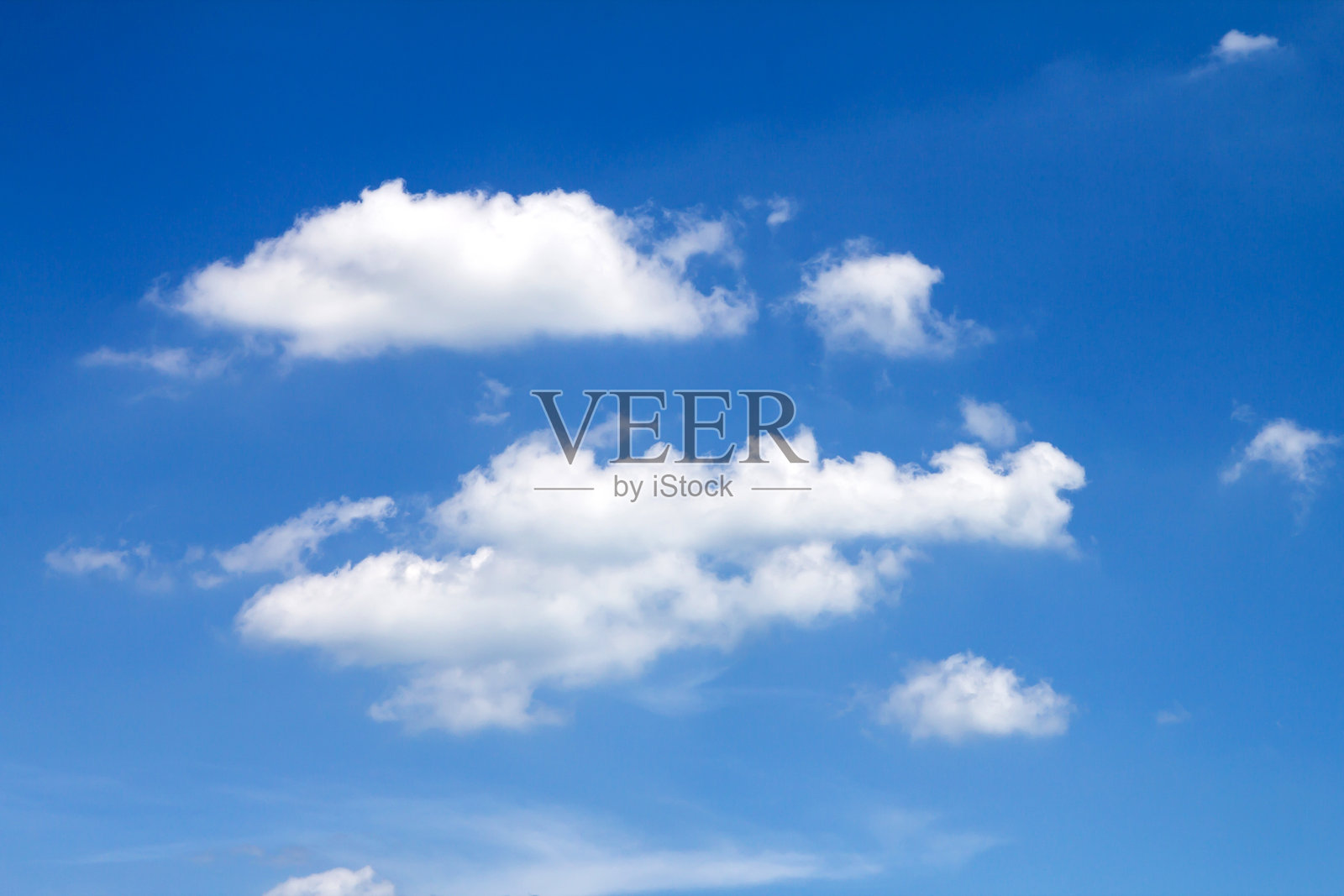 低角度视图的天空云彩照片摄影图片