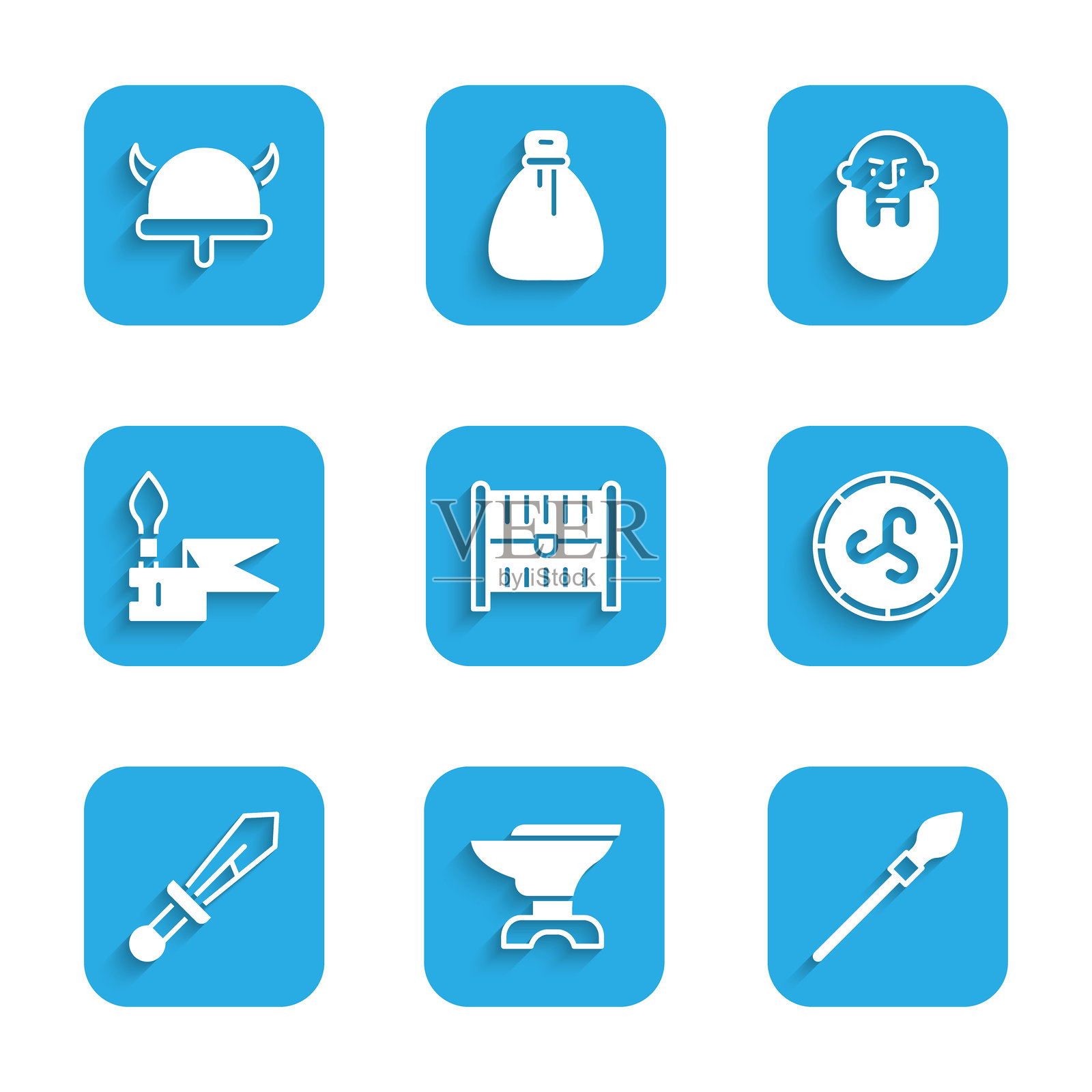 古董宝箱，铁匠用的铁砧，中世纪长矛，维京盾牌，剑，维京头部和角盔图标。矢量图。插画图片素材