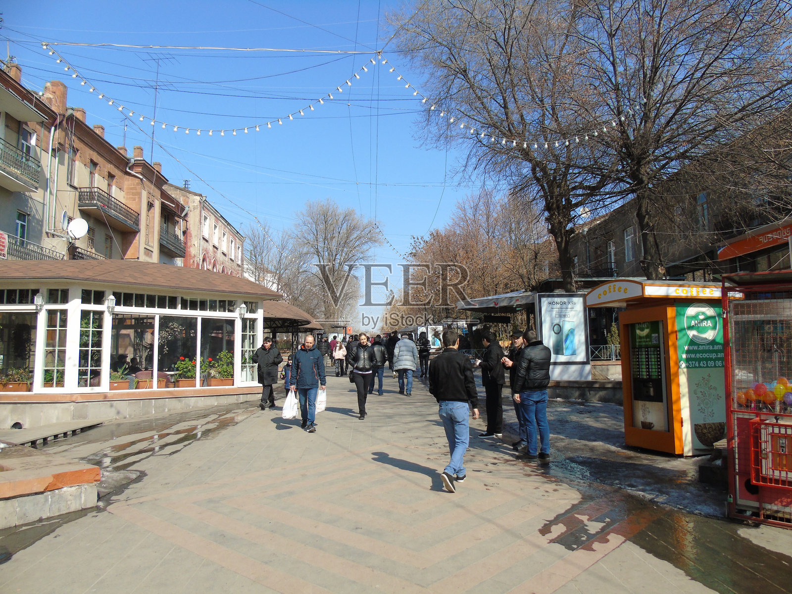 亚美尼亚久姆里的步行街照片摄影图片