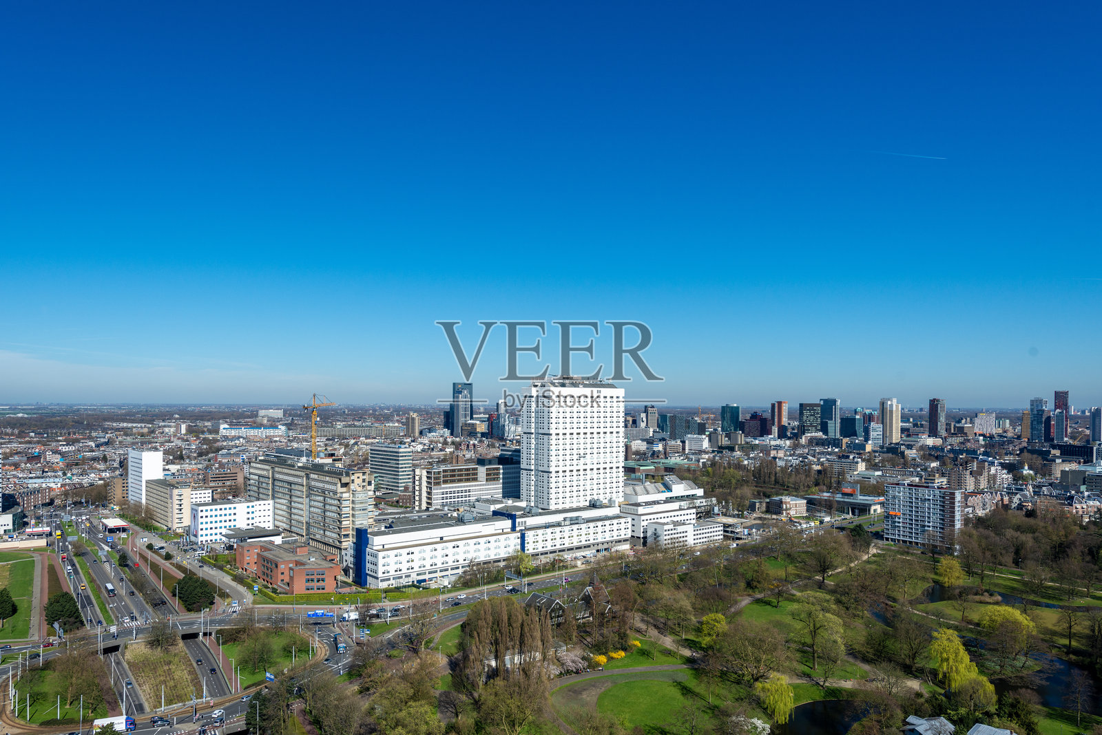 鹿特丹天际线的鸟瞰图照片摄影图片