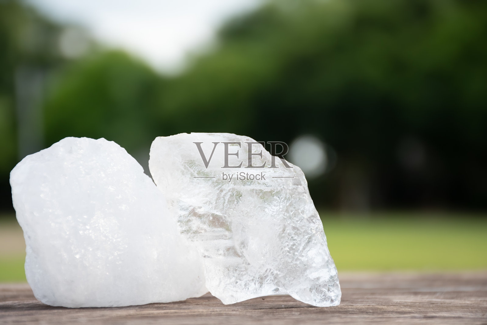 铝钾晶体照片摄影图片