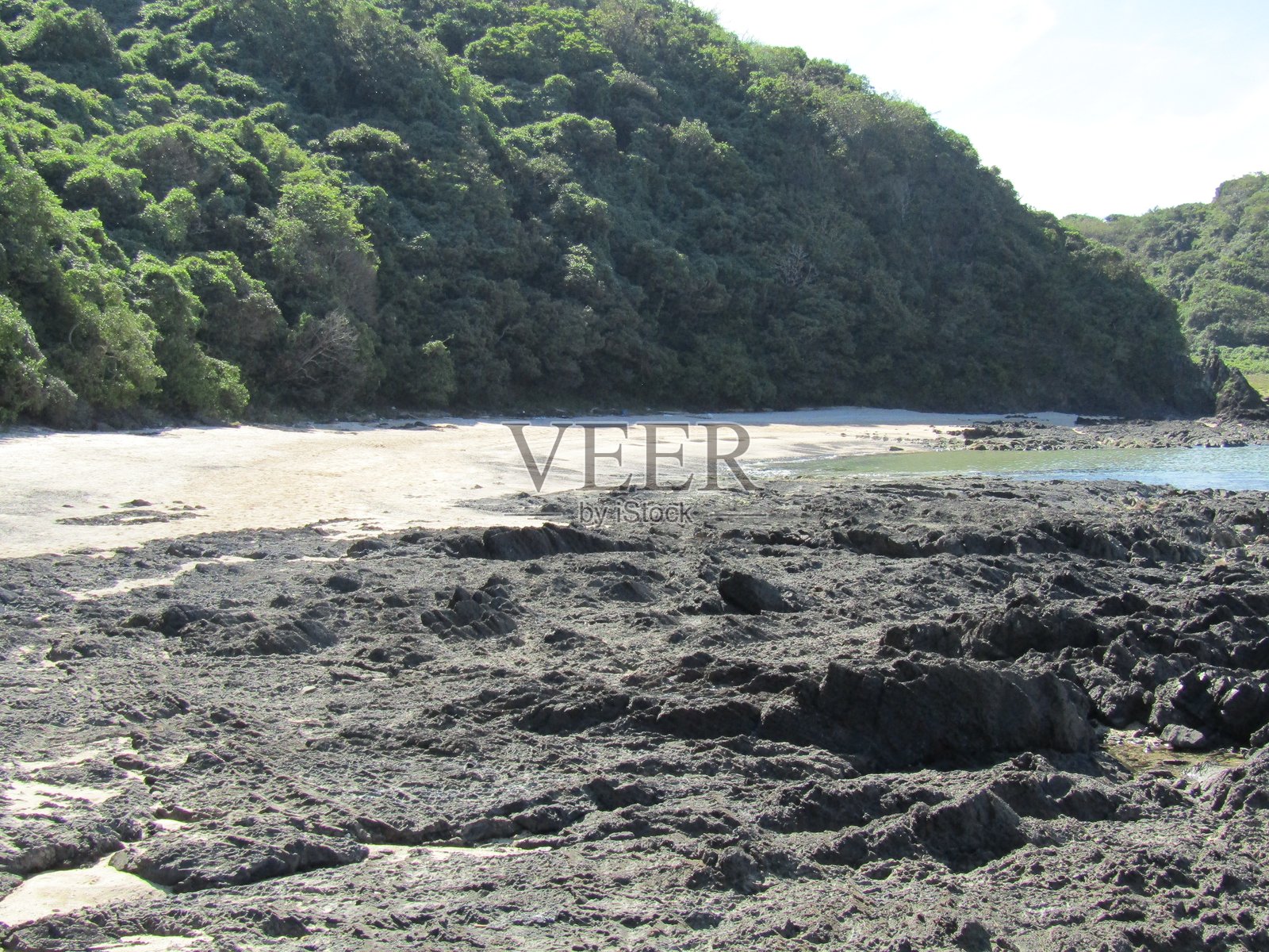美丽的海洋和海岸风光，俯瞰东海，位于熊本县天草市牛深。照片摄影图片