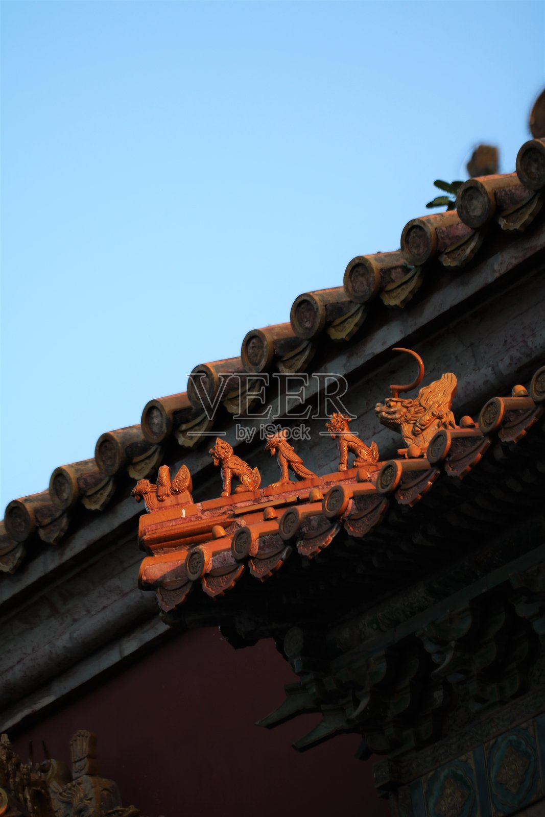 古代中国建筑中的日落照片摄影图片