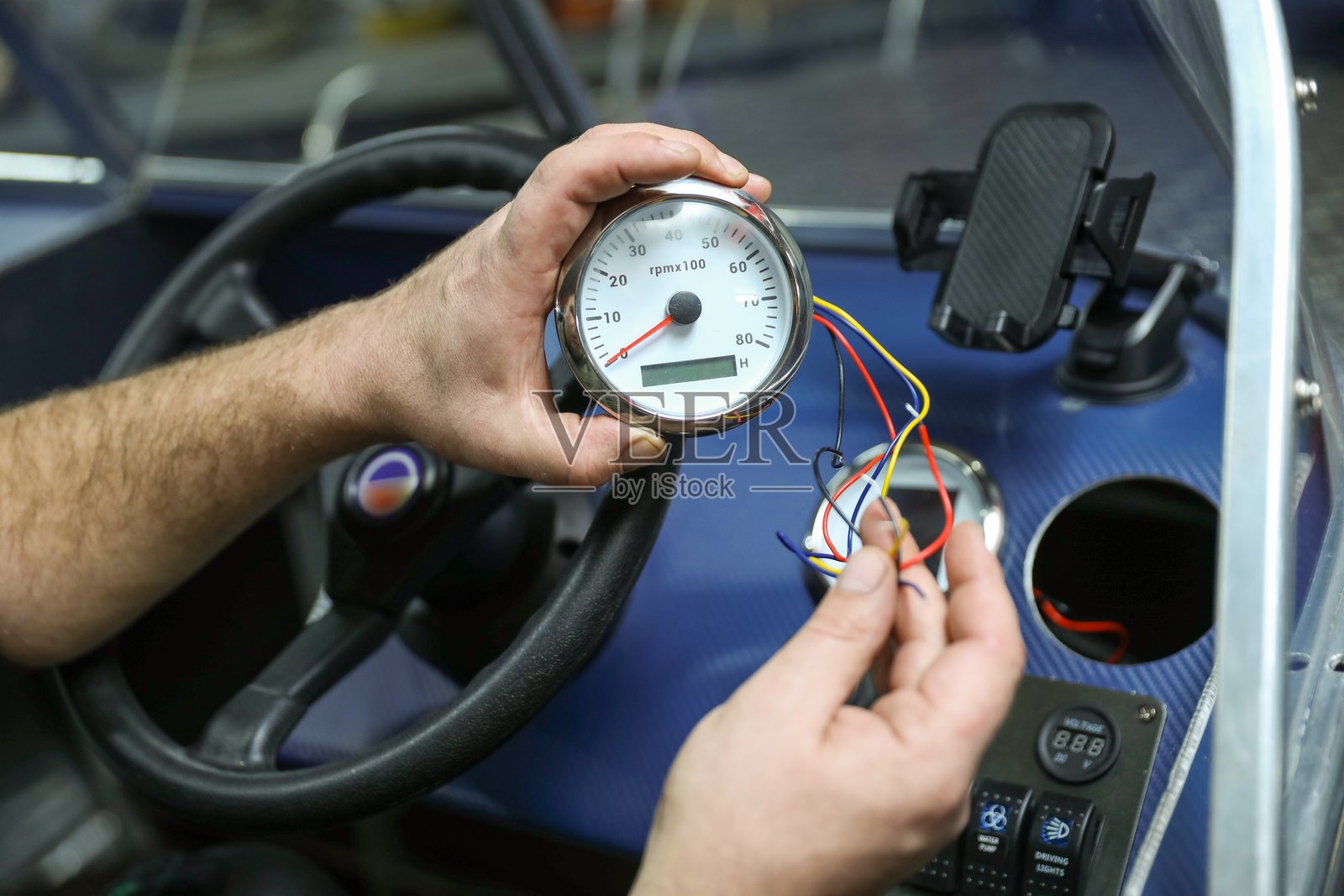 船只和快艇的维修特写。照片摄影图片