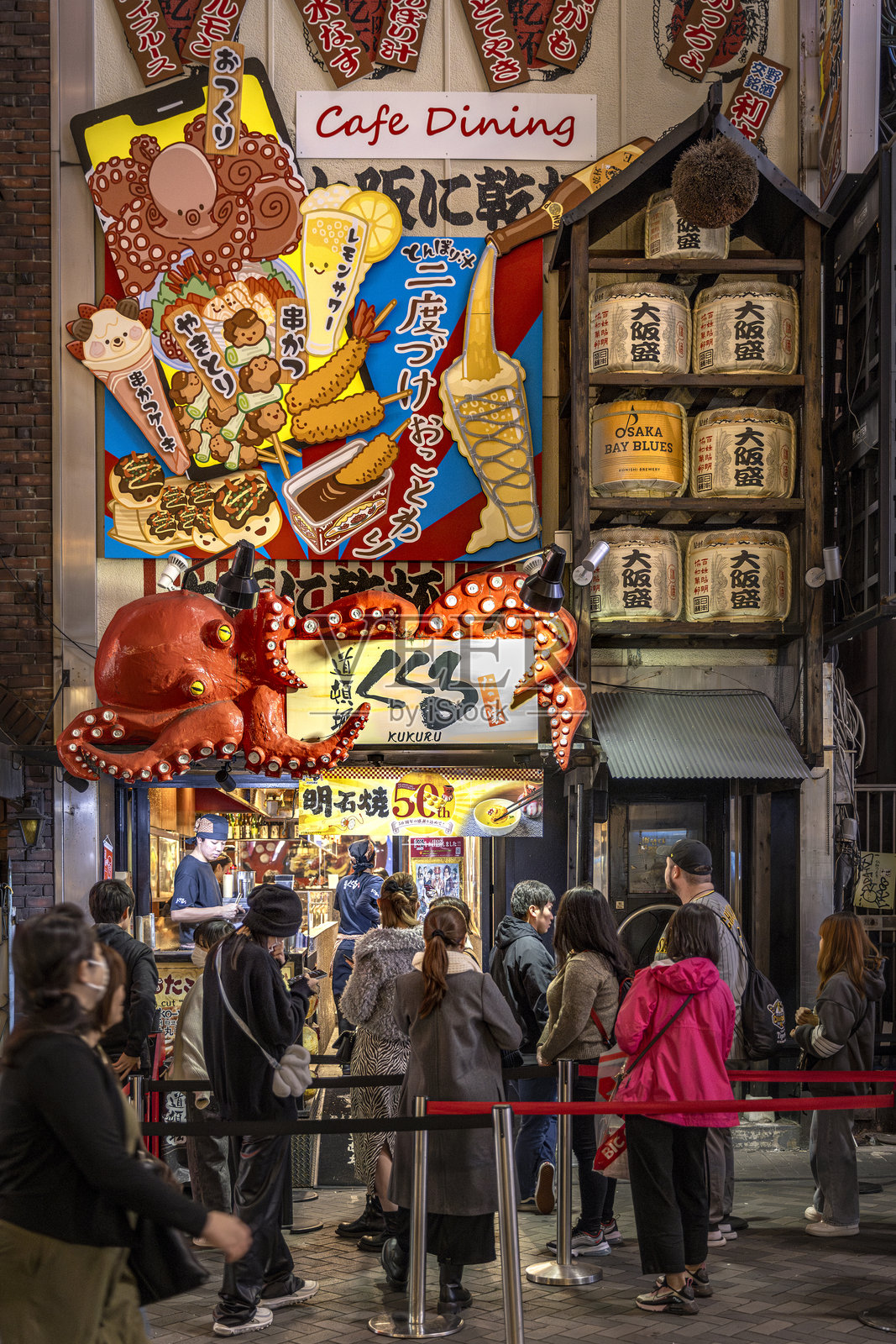 大阪道顿堀的章鱼烧餐厅照片摄影图片