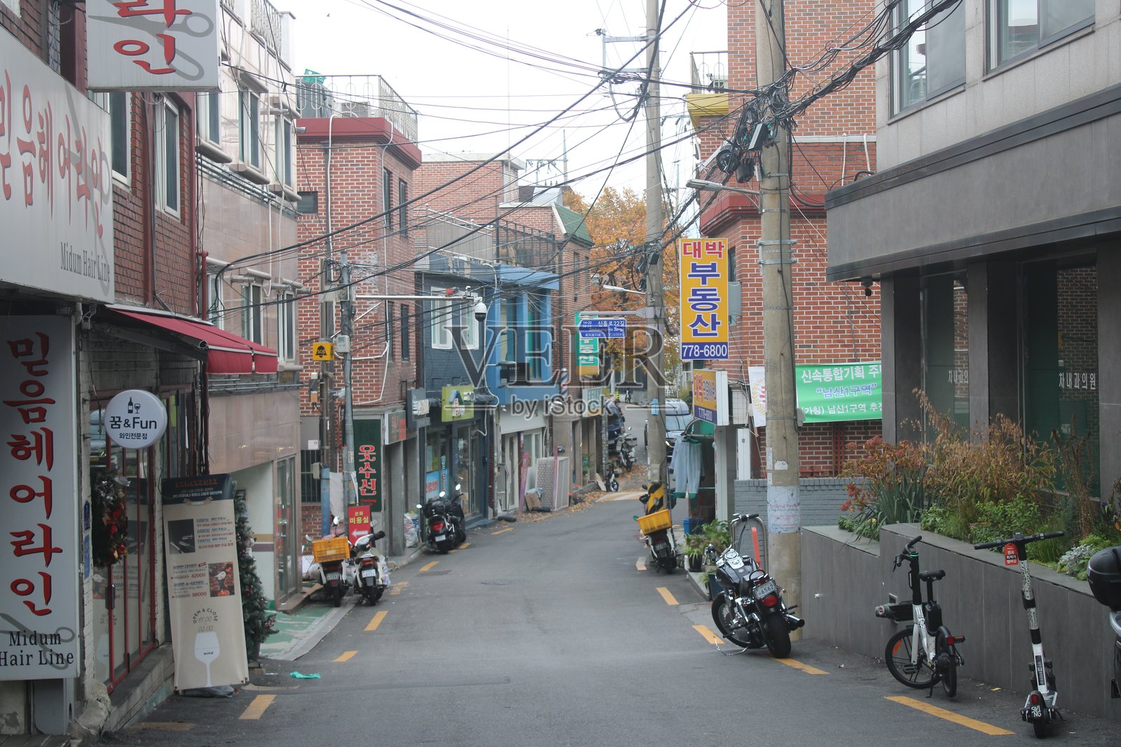 老首尔小巷照片摄影图片