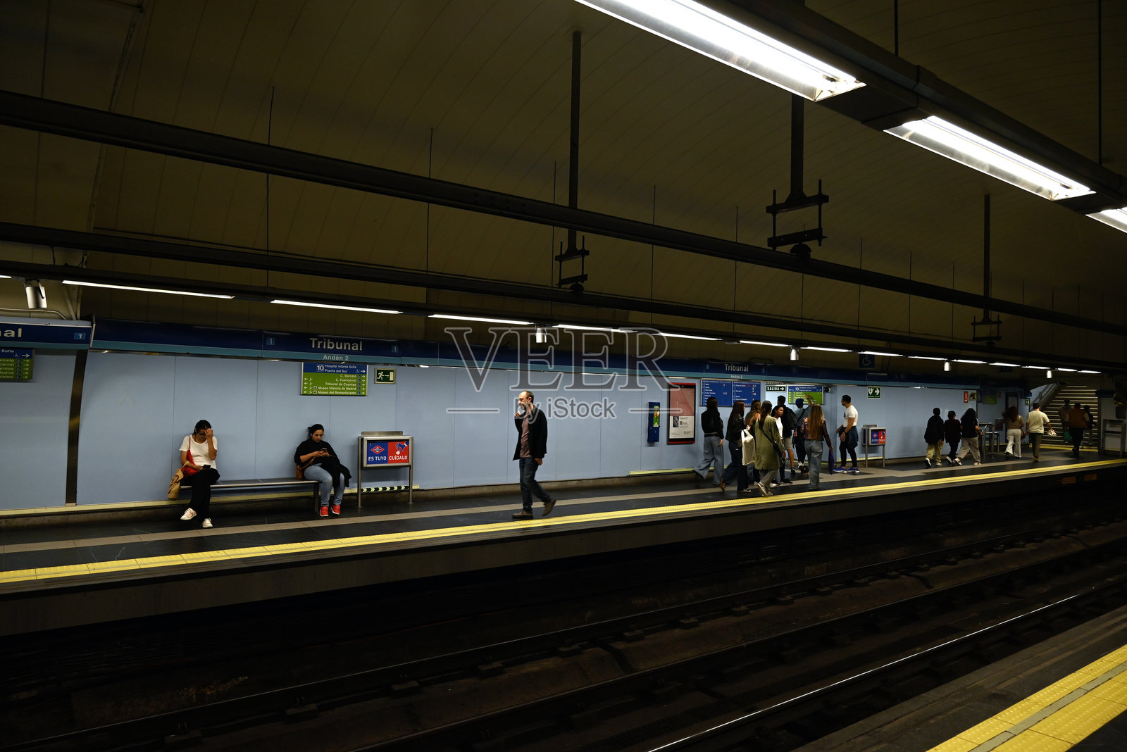 马德里地铁照片摄影图片