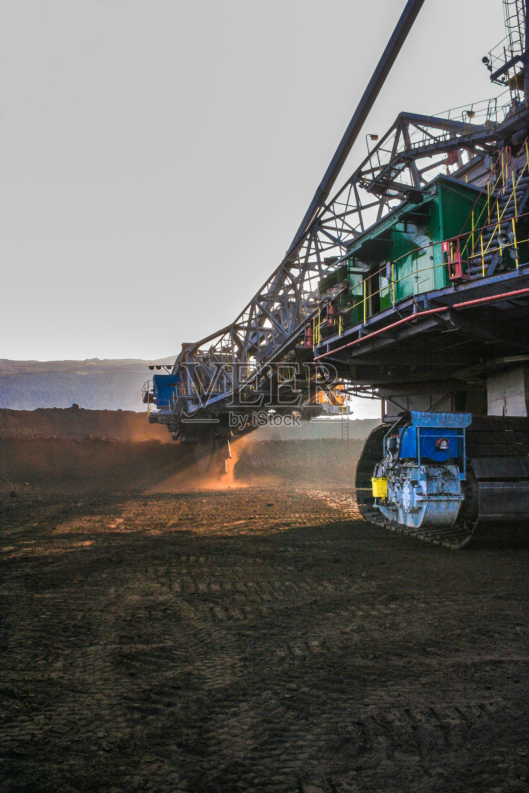 波兰的褐煤矿照片摄影图片