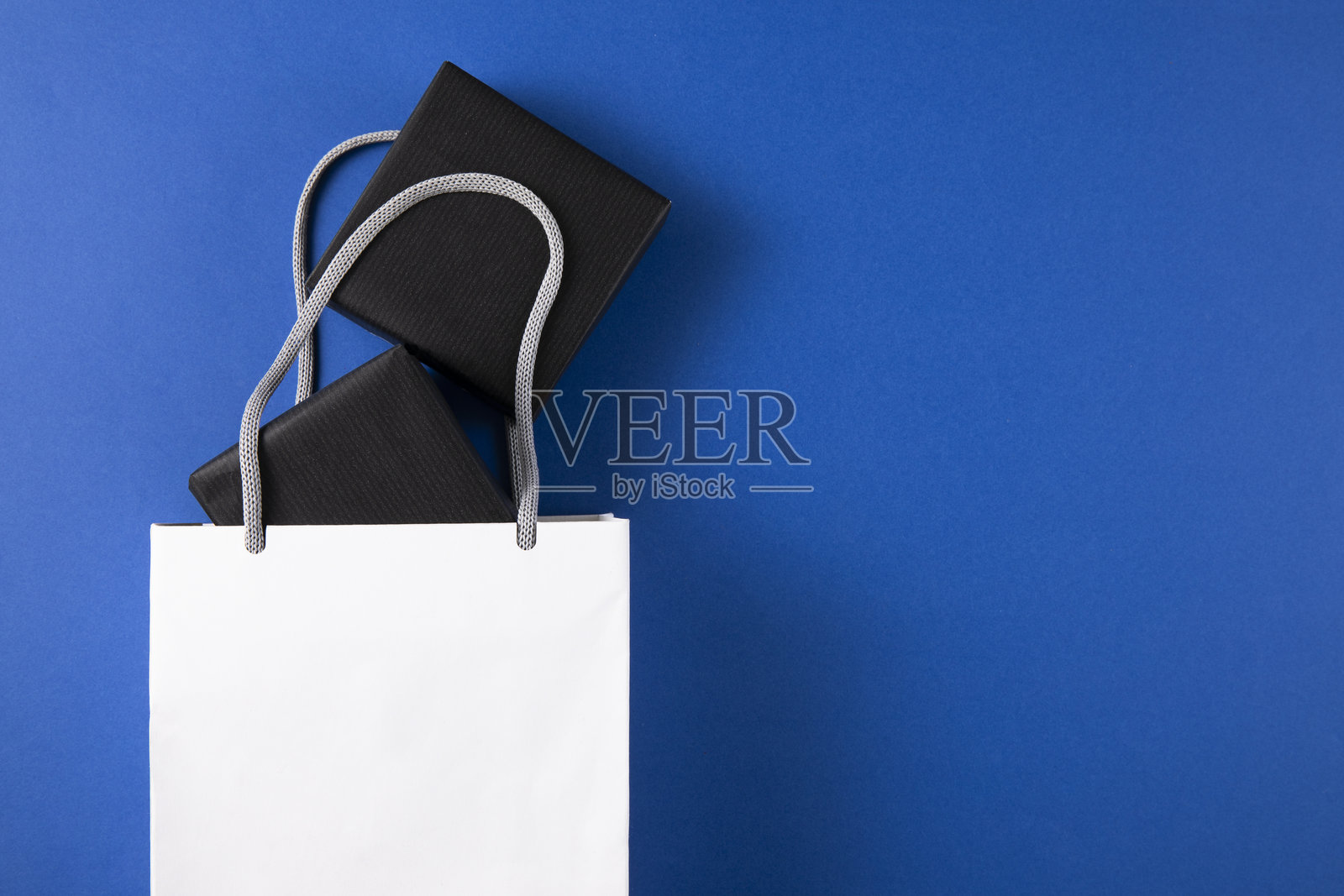 购物袋与礼品盒照片摄影图片