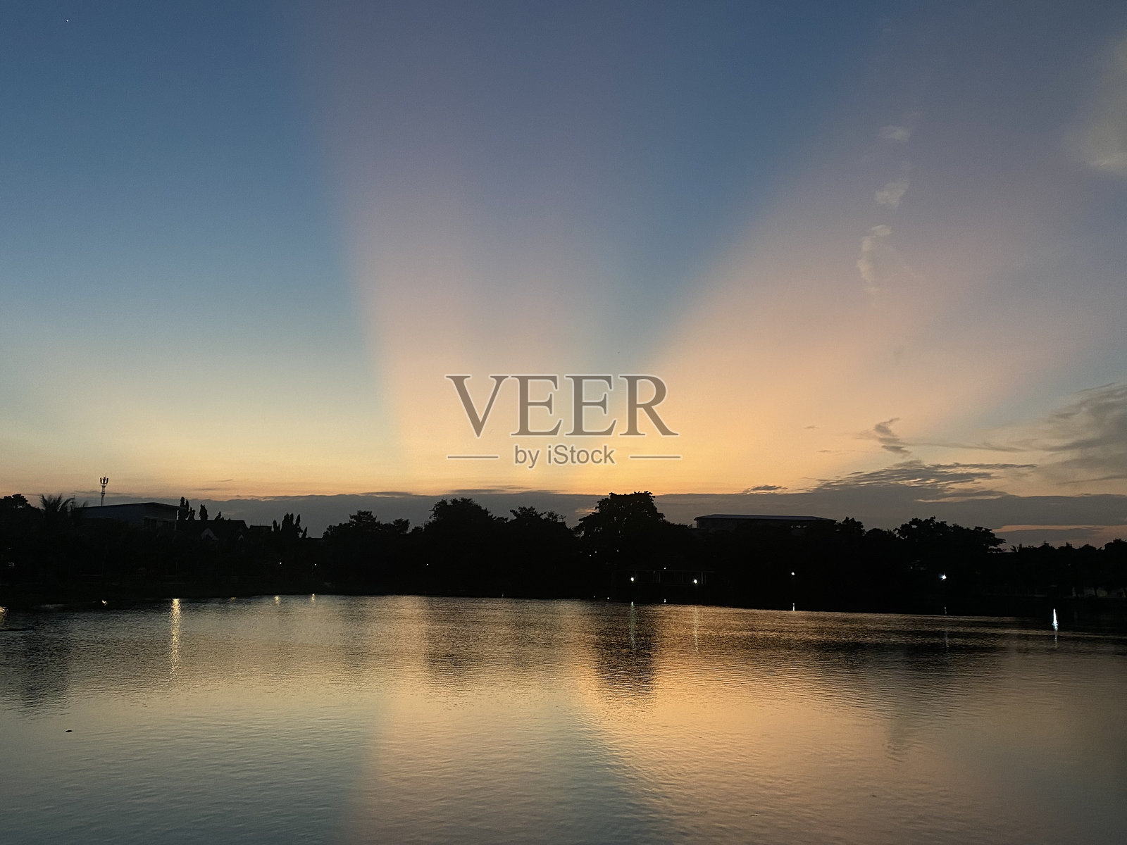 美丽的日落与河流背景照片摄影图片