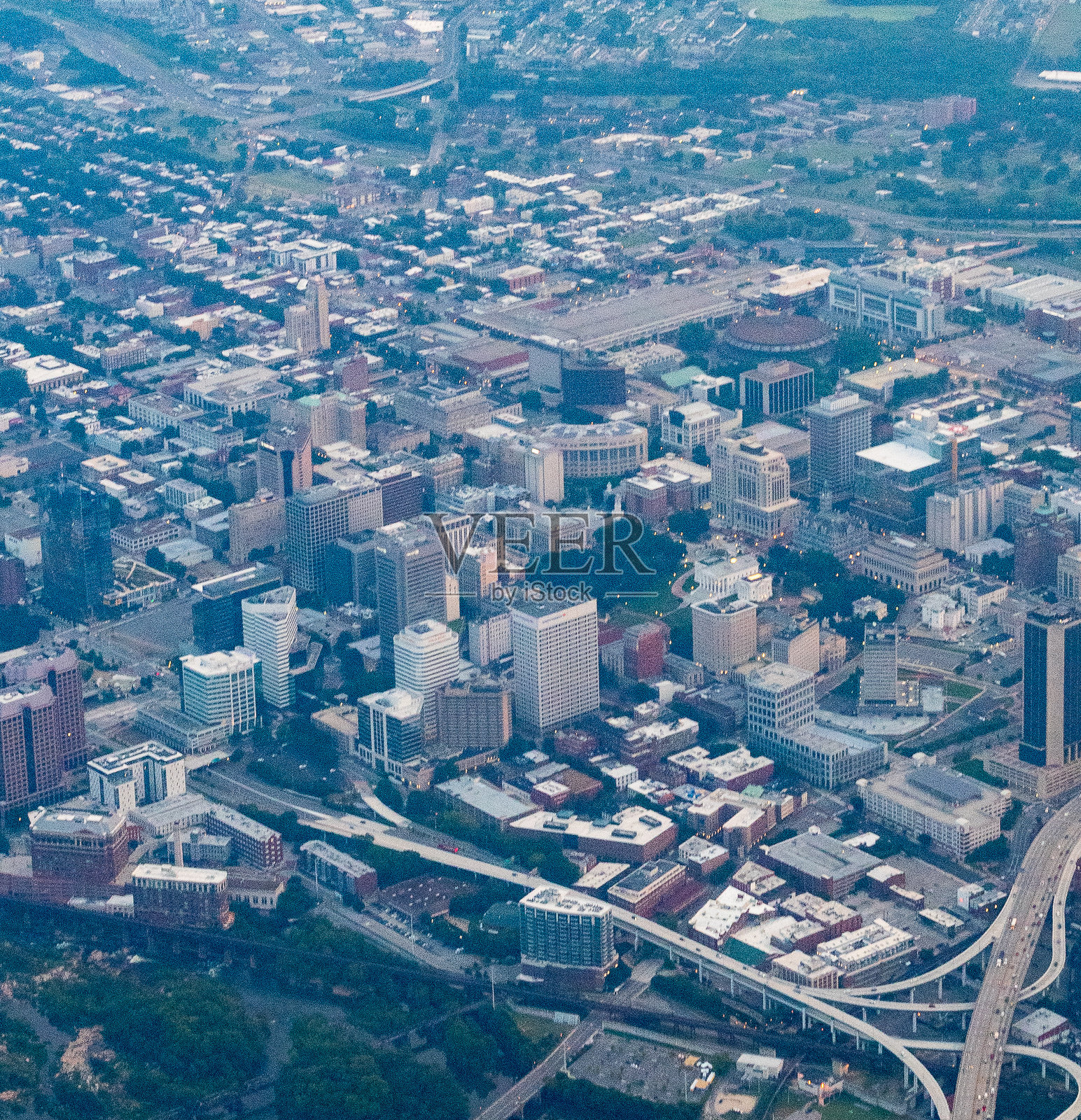弗吉尼亚州里士满市中心的航拍照片照片摄影图片