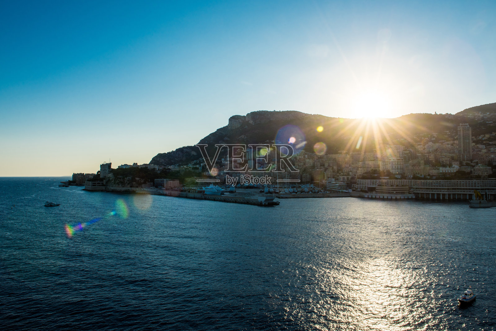 日落时分海面与天空的美丽景色照片摄影图片