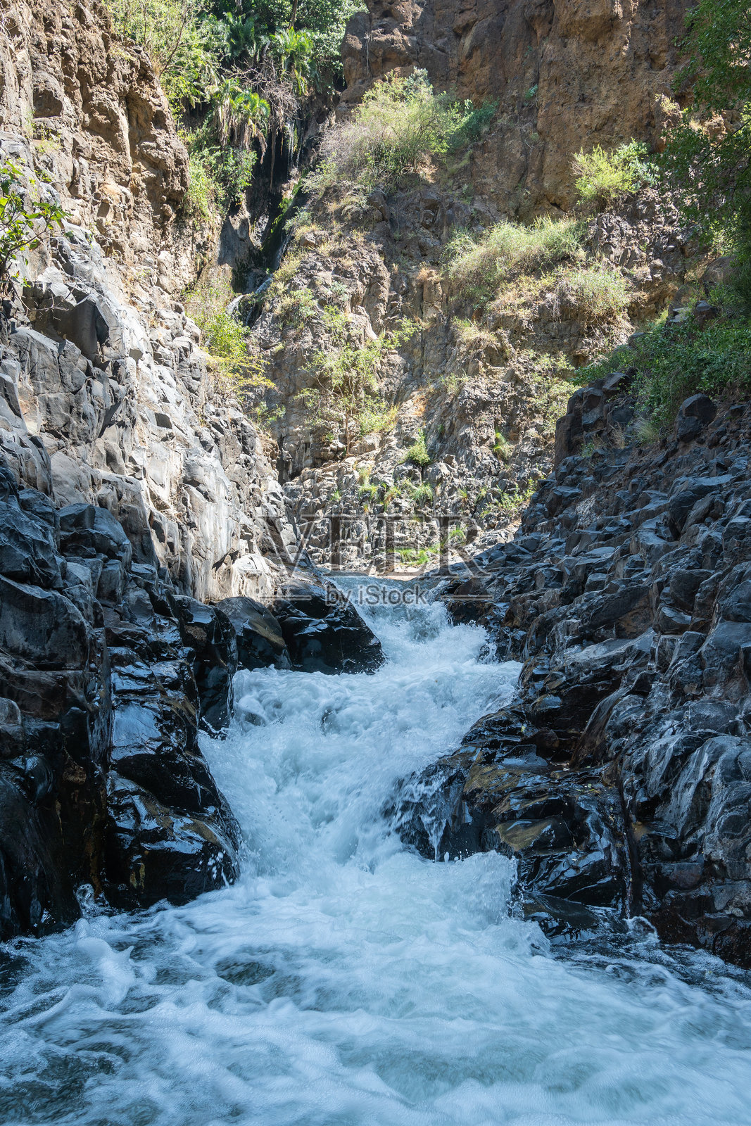 坦桑尼亚纳特龙湖国家公园的奥尔多因约伦盖火山照片摄影图片