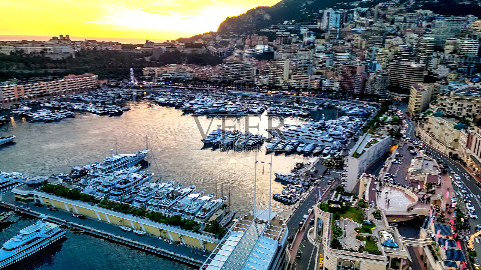 摩纳哥日落时分的天际线鸟瞰图照片摄影图片