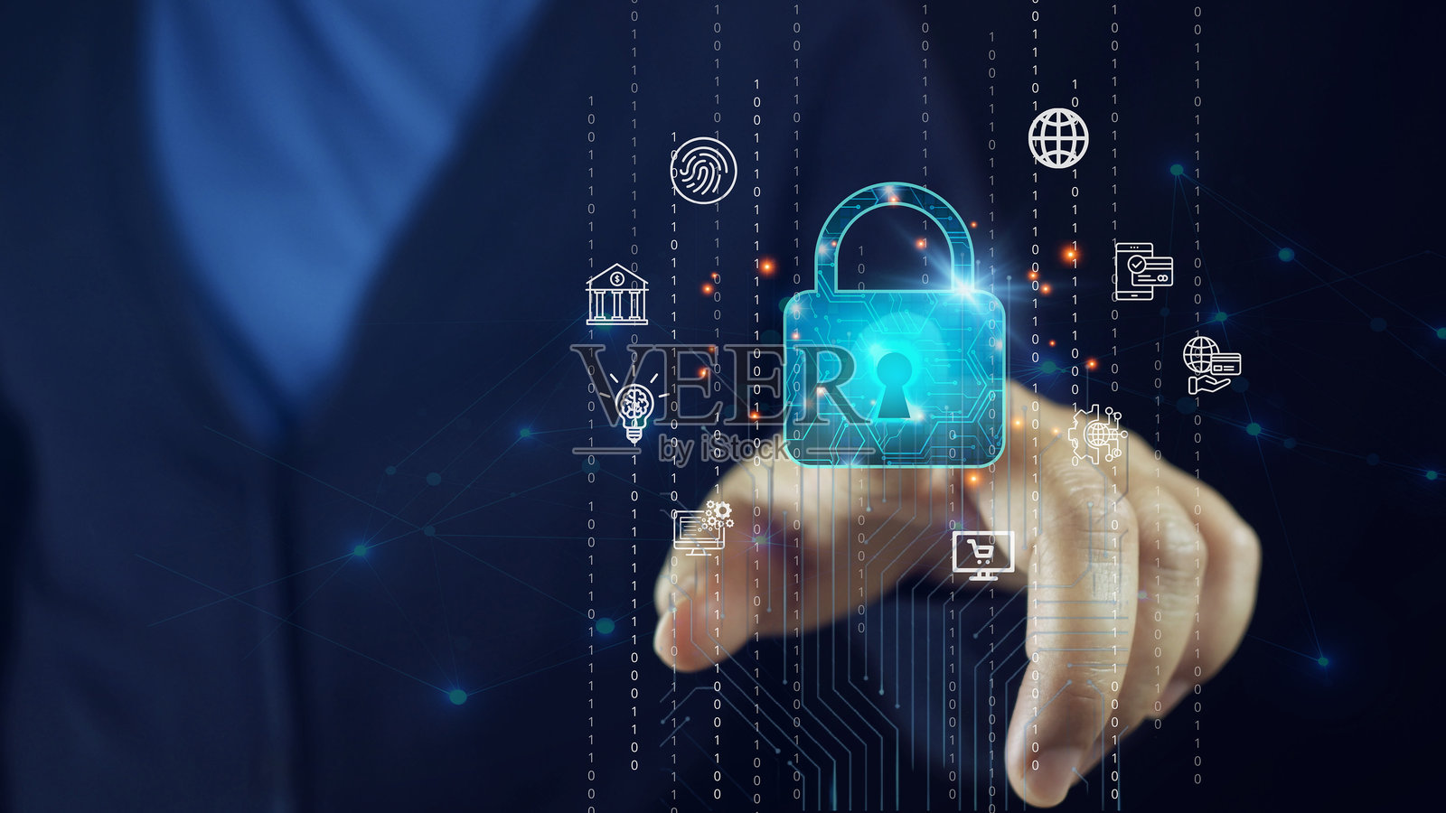 网络安全概念，锁定图标和互联网网络安全技术。屏幕锁和加密，开发数据保护软件以减少网络中的脆弱性，技术。照片摄影图片