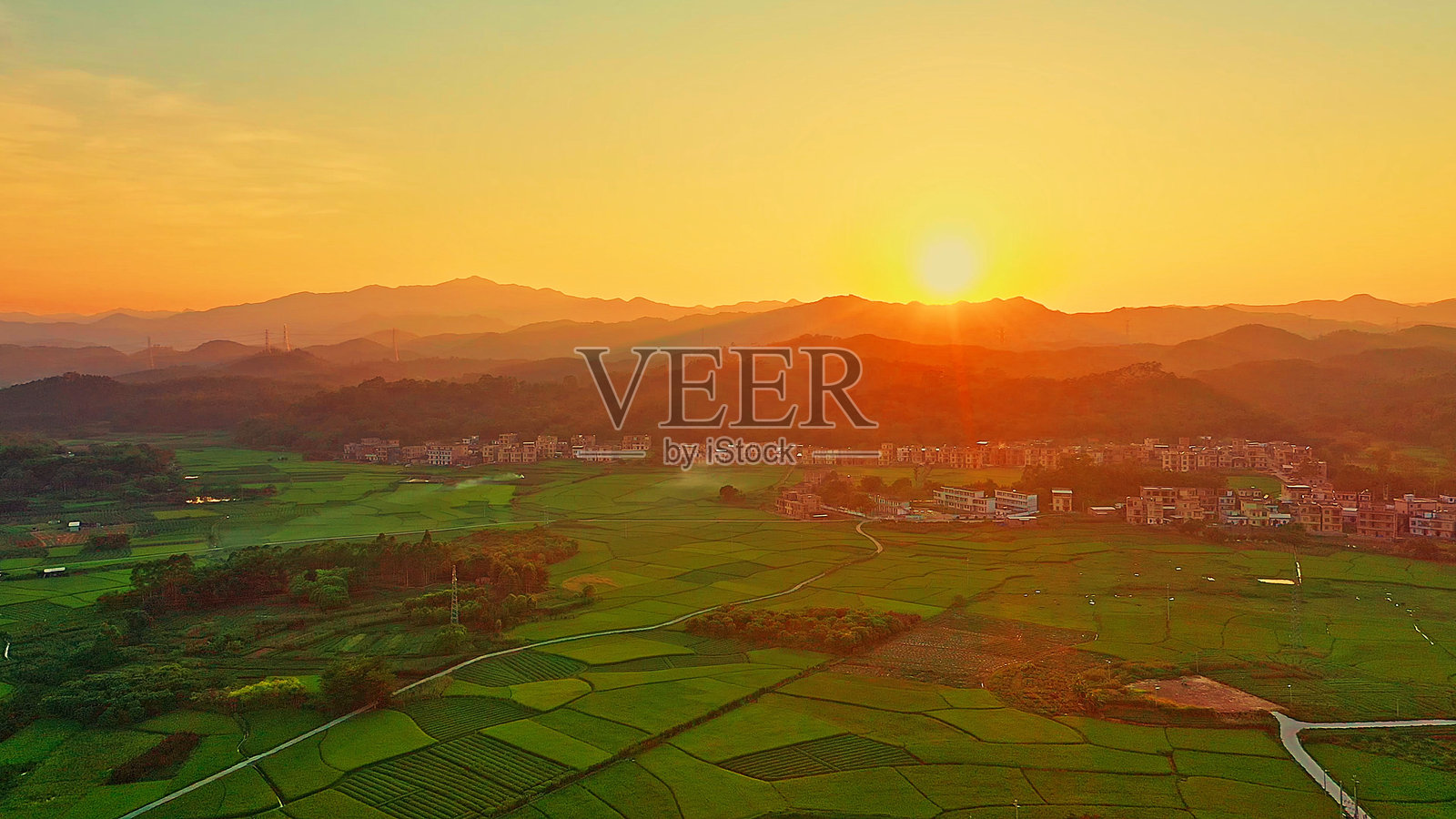 中国乡村的农业稻田，亚洲，农田。照片摄影图片