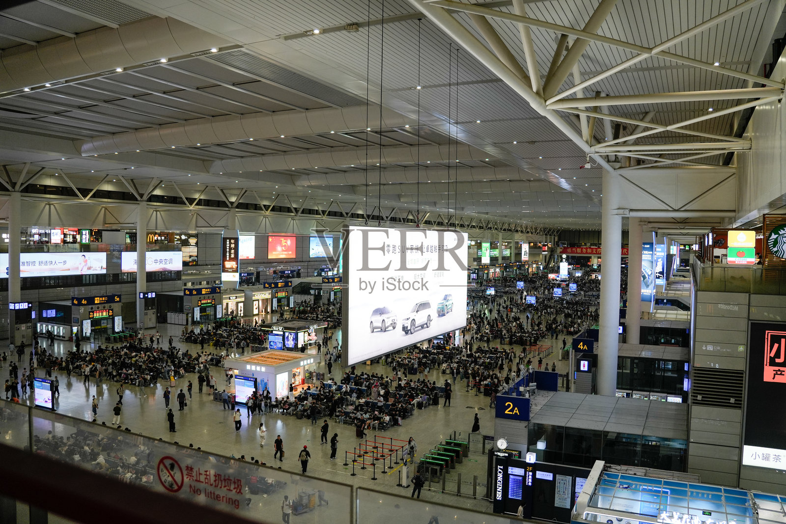 虹桥火车站的鸟瞰图照片摄影图片