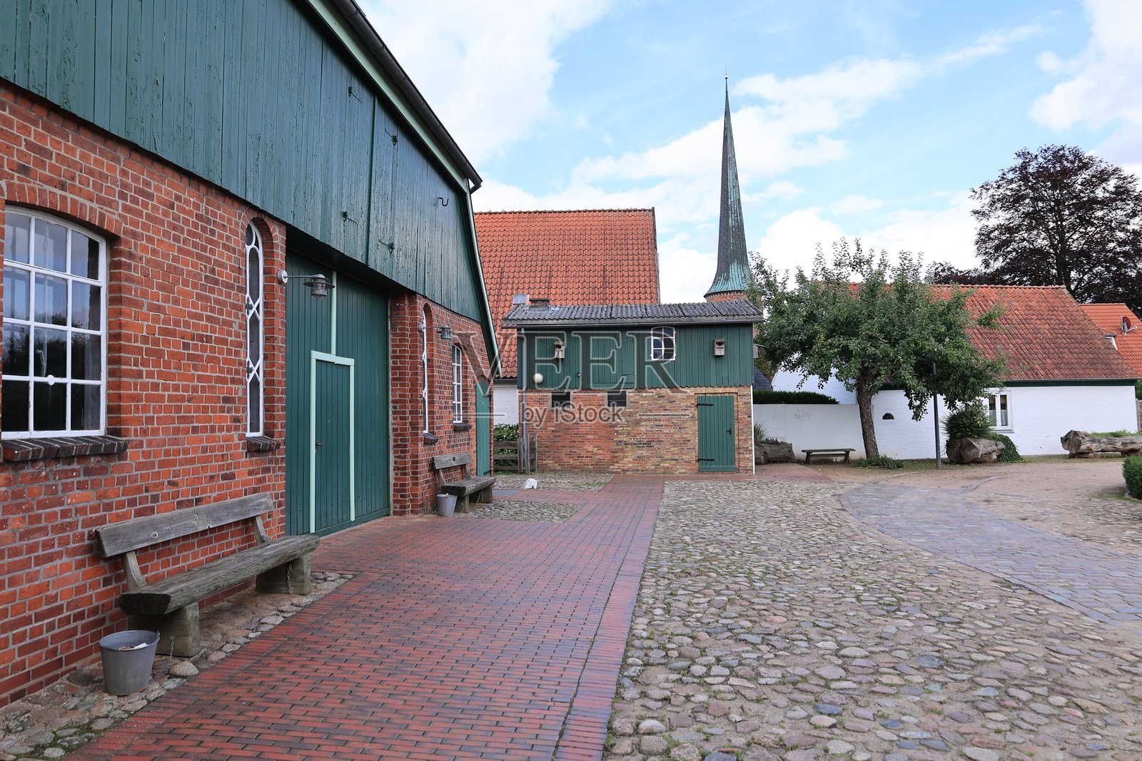 德国施莱斯维希-霍尔斯坦州巴姆施泰特的傍晚氛围照片摄影图片