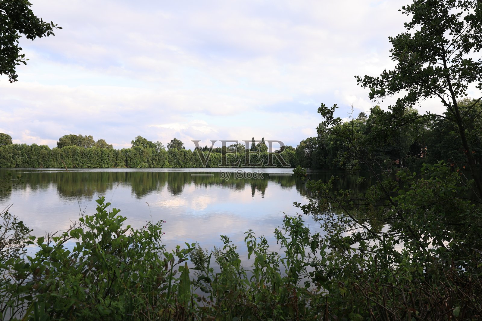 德国施莱斯维希-霍尔斯坦州巴姆施泰特的傍晚氛围照片摄影图片
