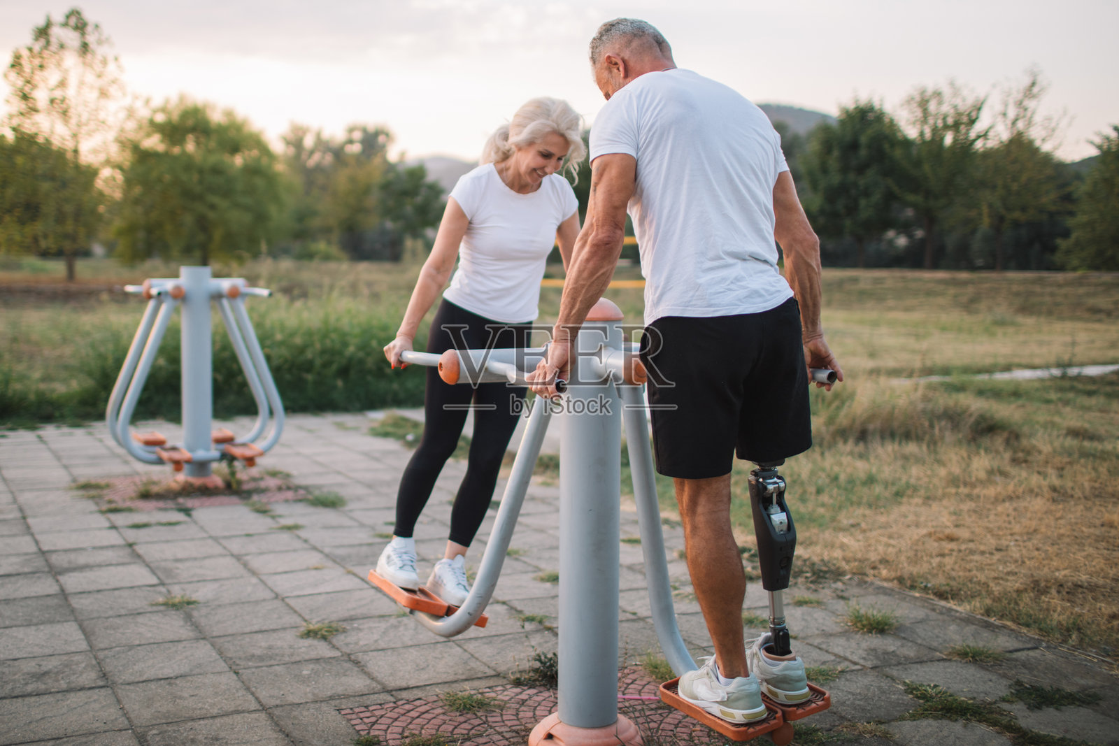 不可阻挡的精神照片摄影图片