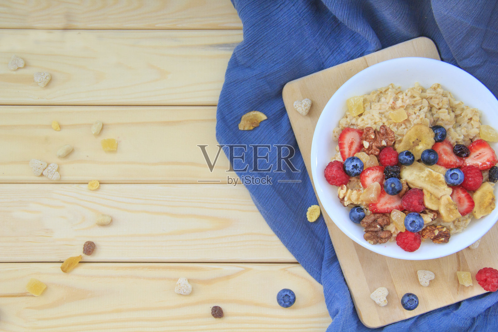 蓝莓燕麦粥照片摄影图片