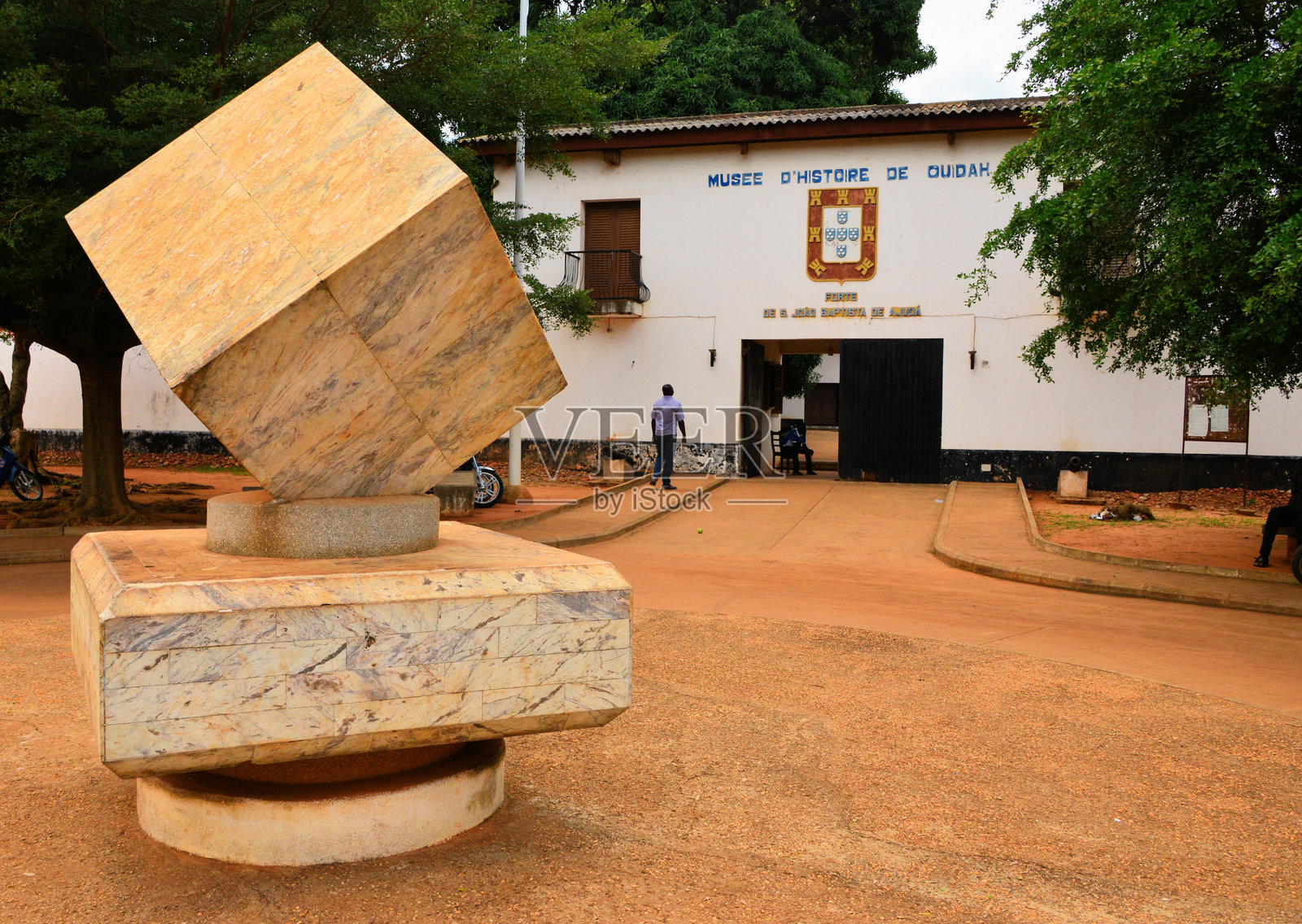 贝宁乌伊达的古尔本基安广场圣若望·巴普蒂斯塔堡垒照片摄影图片