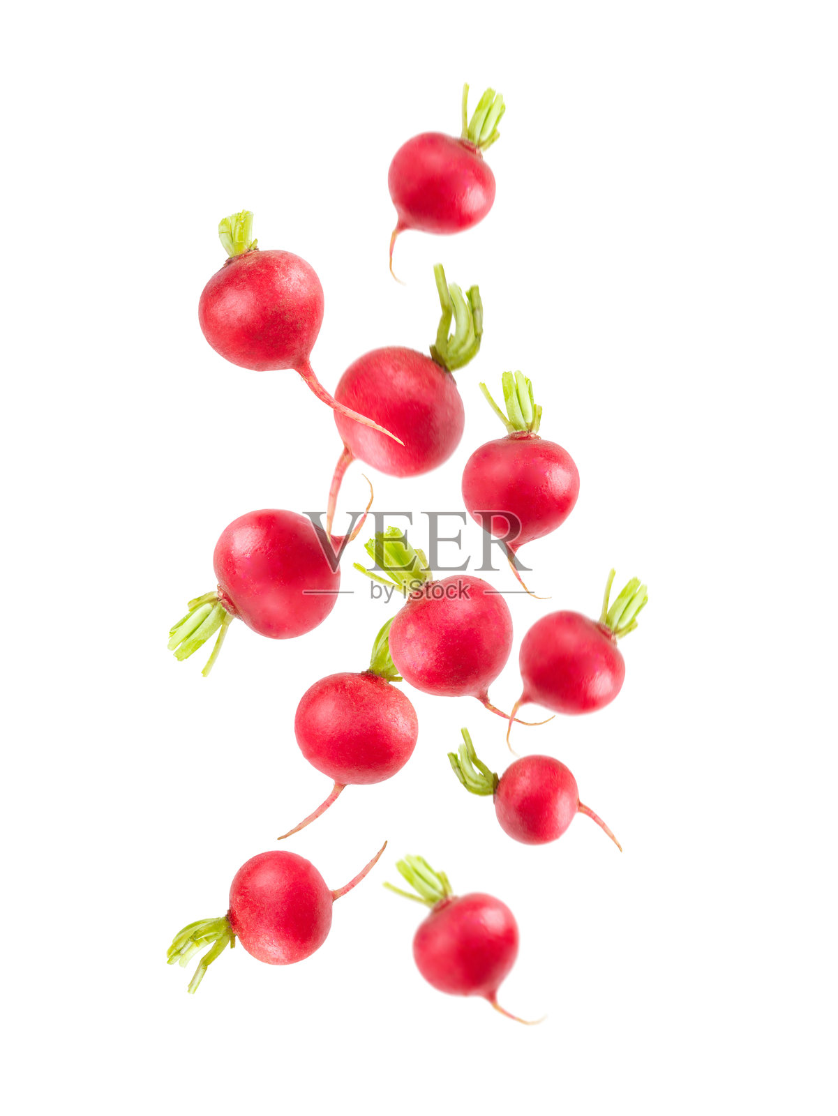 新鲜的白萝卜孤立在白色背景上。 有机花园萝卜切片。 剪切根作物。 蔬菜。 素食。 饮食产品。 健康食品。照片摄影图片